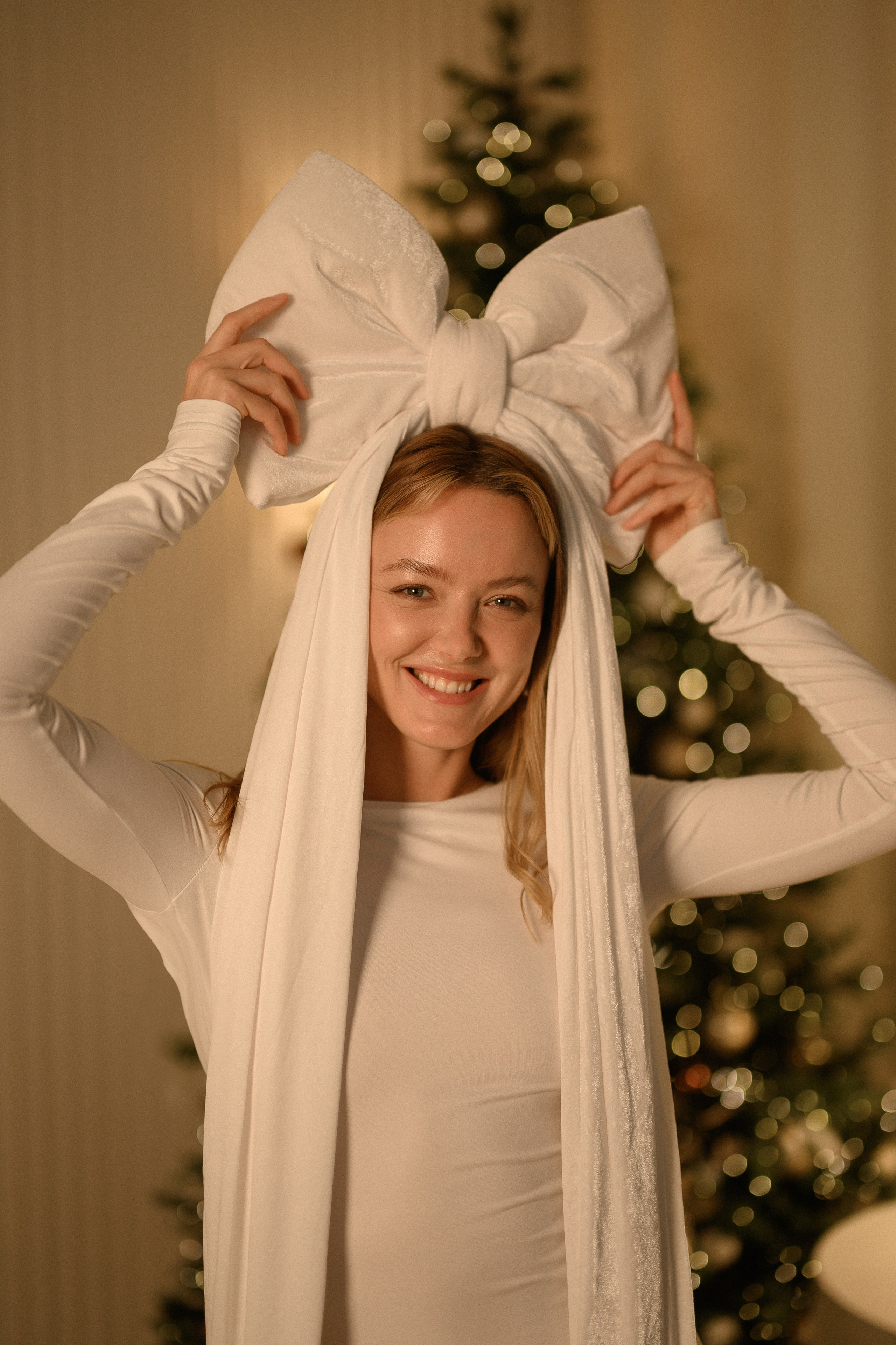 Новогодняя съёмка в фотостудии с ёлкой. Semerlina.ru