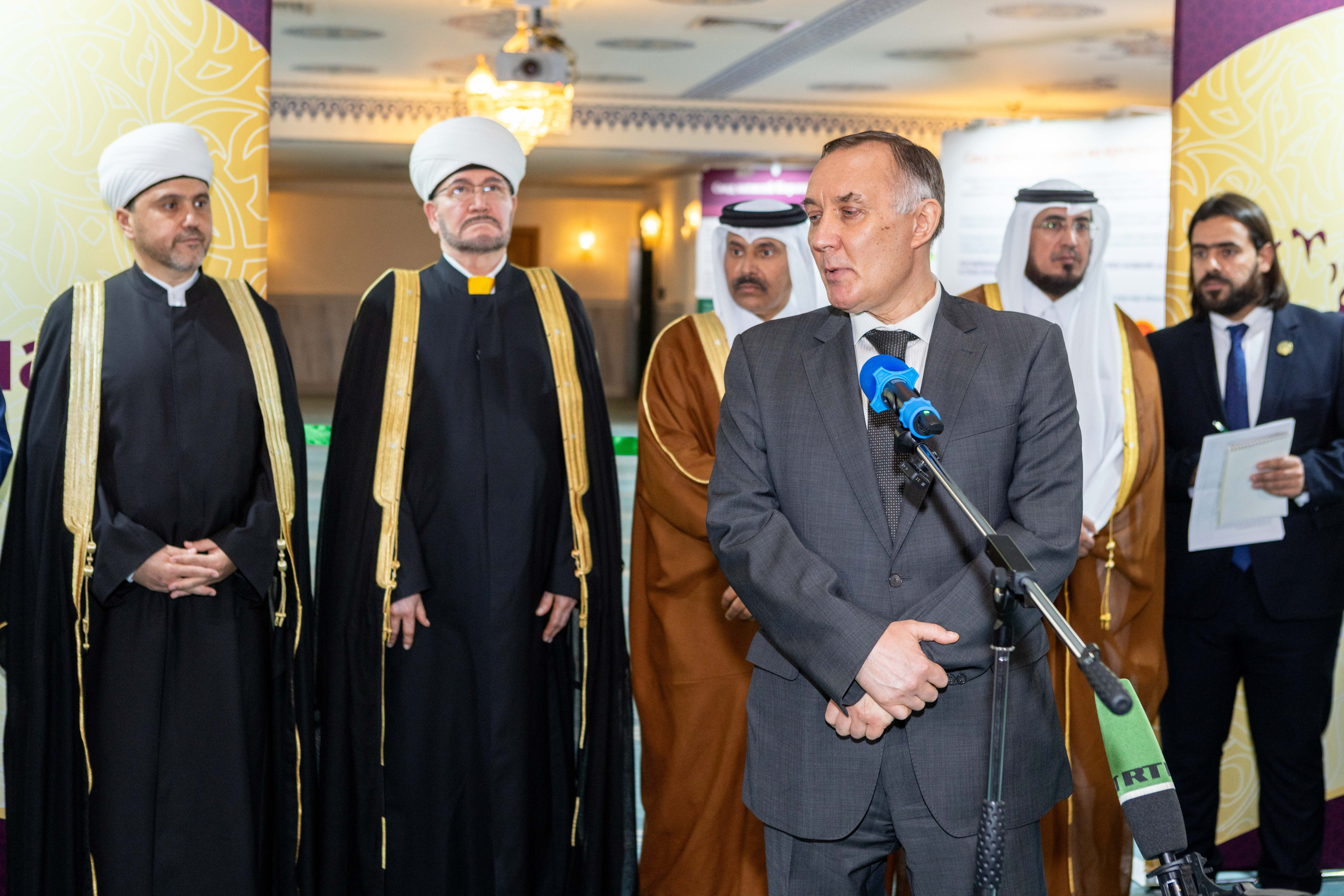 Открытие выставки Мир Корана. Рекламный, предметный, репортажный, семейный фотограф и художник в Москве