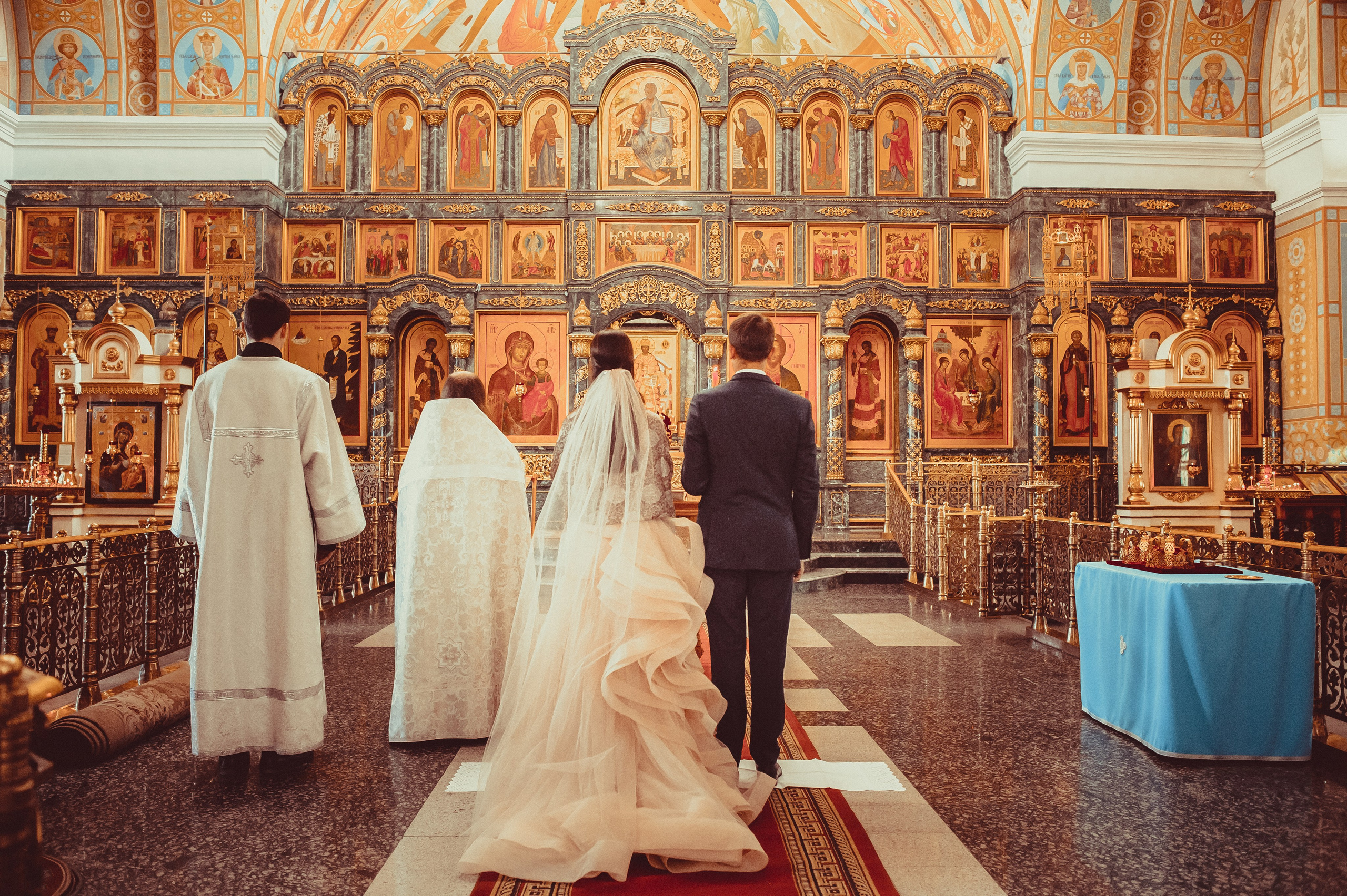 Съемка венчания в Москве. Фотосессия таинства в церкви