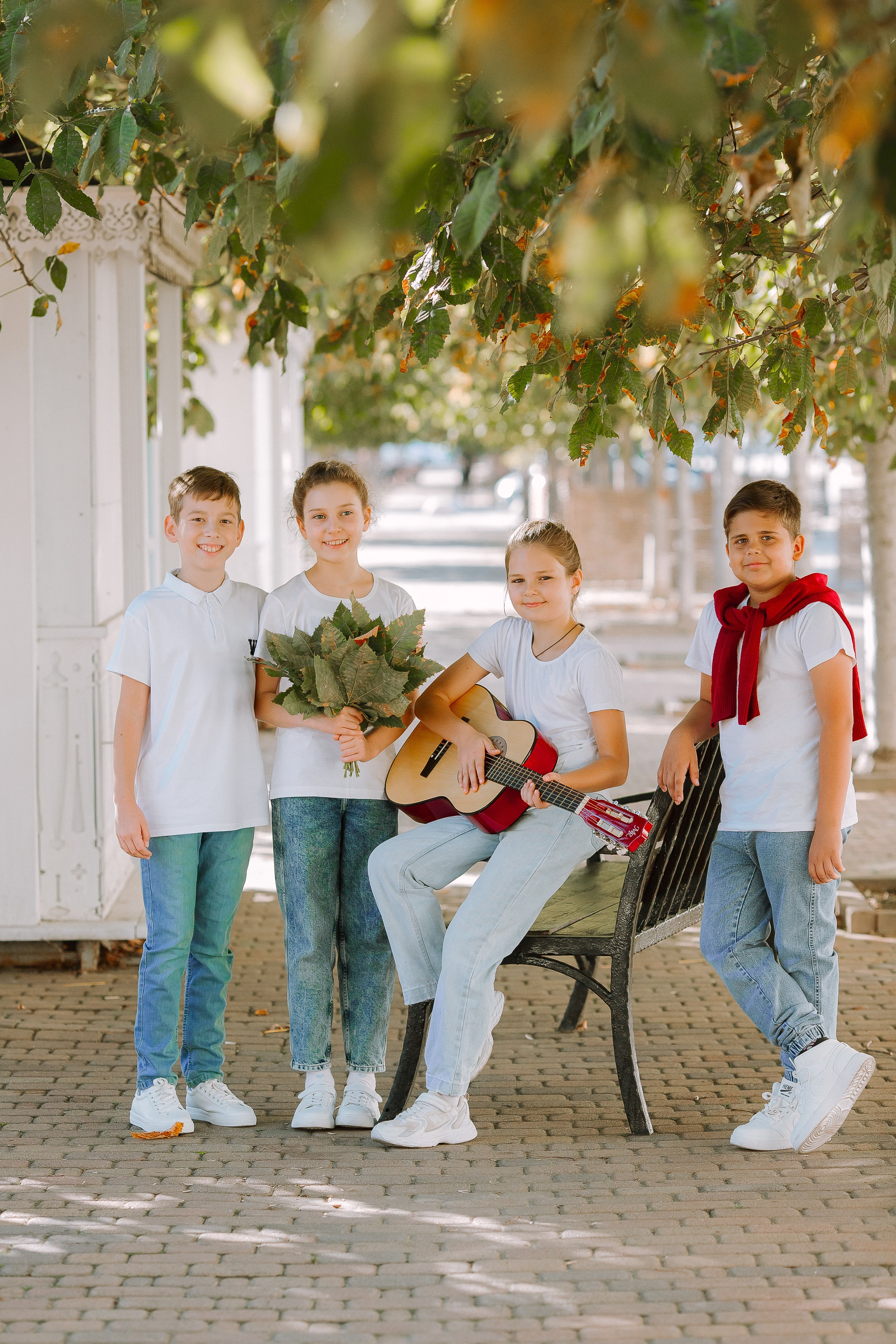 Начальная школа_ сквер Черняховского / Парк Фрунзе. Выпускные альбомы Натальи Бутко: Новороссийск, Анапа, Геленджик
