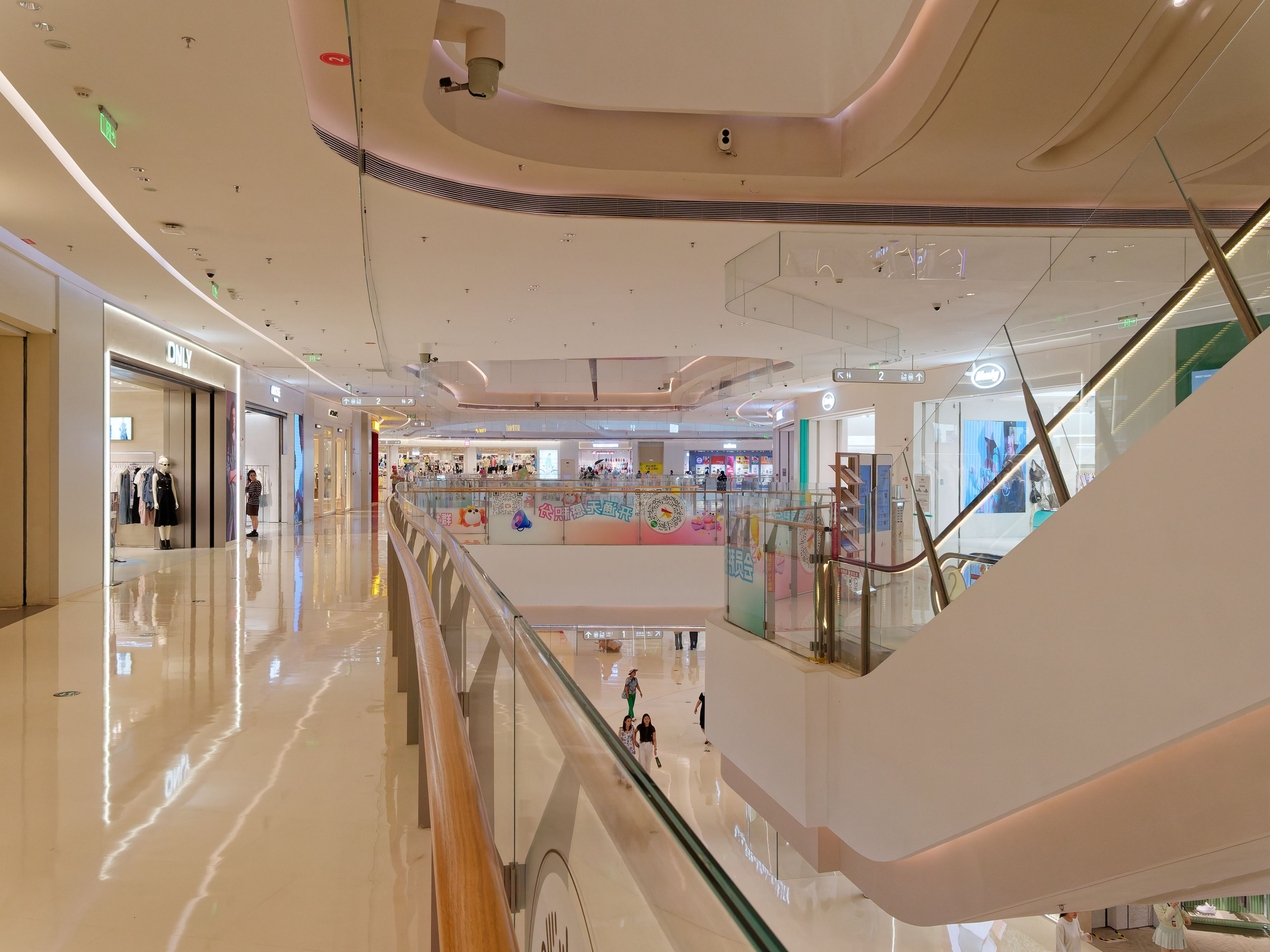 Хайнань 2026, Санья, Торговый центр «Joy City». Фотопрогулки по Миру