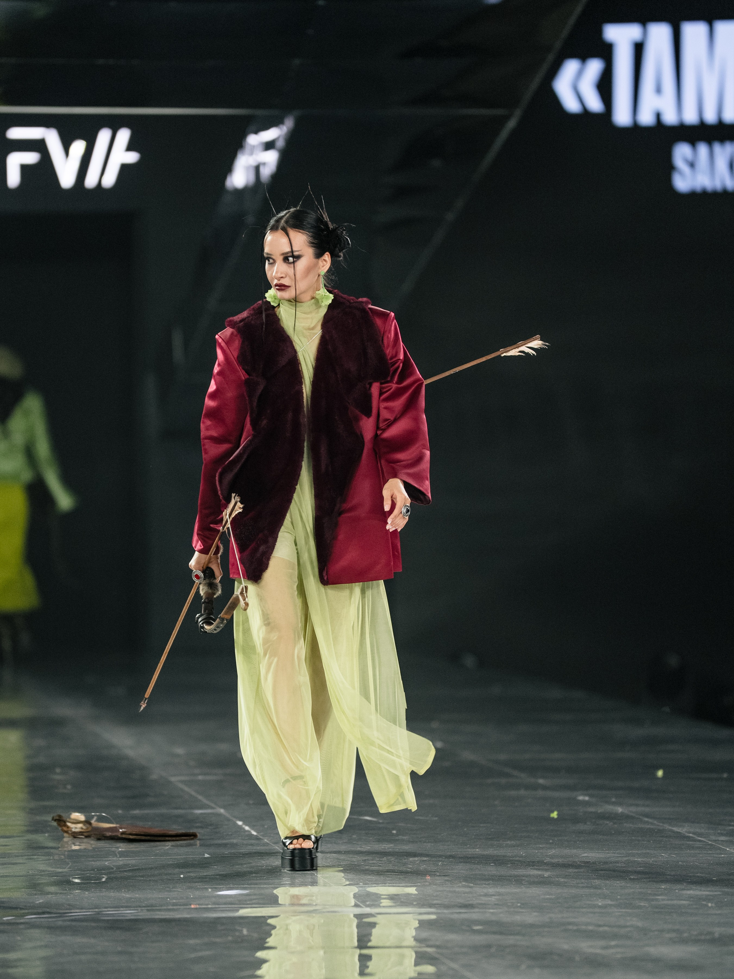 Visa Fashion Week SAKH. Сайт Алматинского НЮ АРТ, будуар и фэшн фотографа Дениса Карпенко