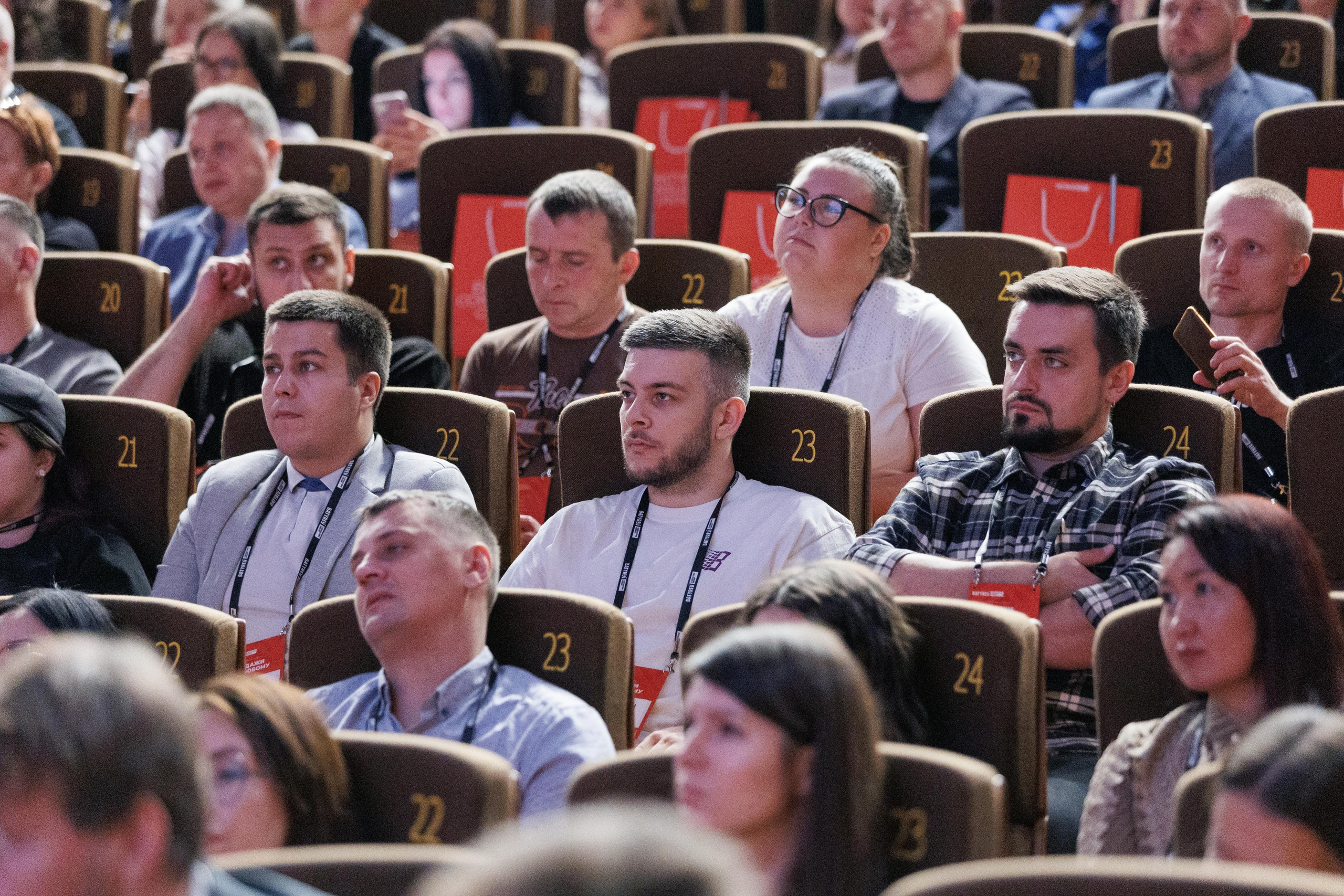 Форум Максима Батырева «Продажи по-новому». Репортажный Фотограф в Москве Юра Гушан