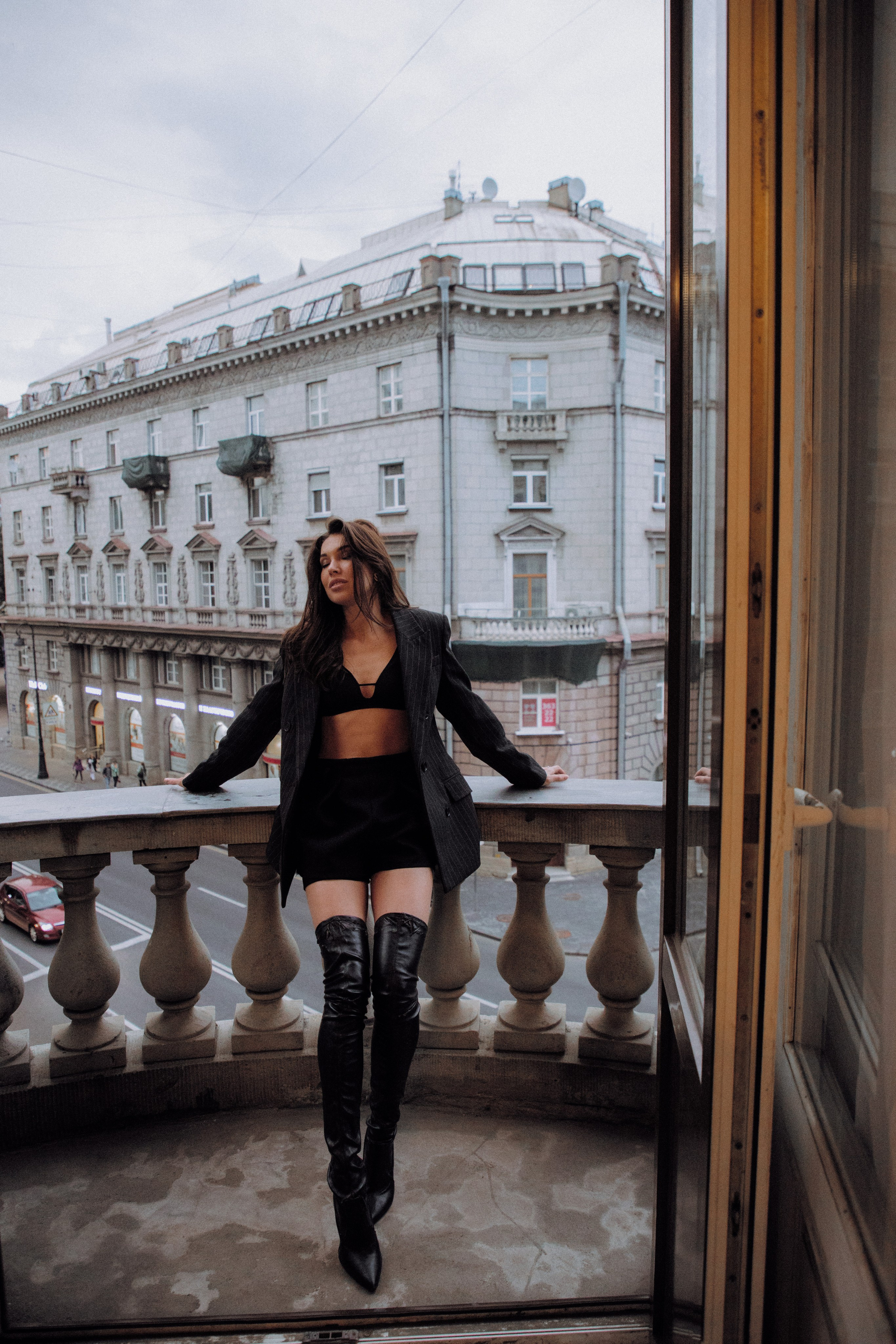 Вероника (съемка на балконе). Фотограф в Москве и Санкт-Петербурге Дарина