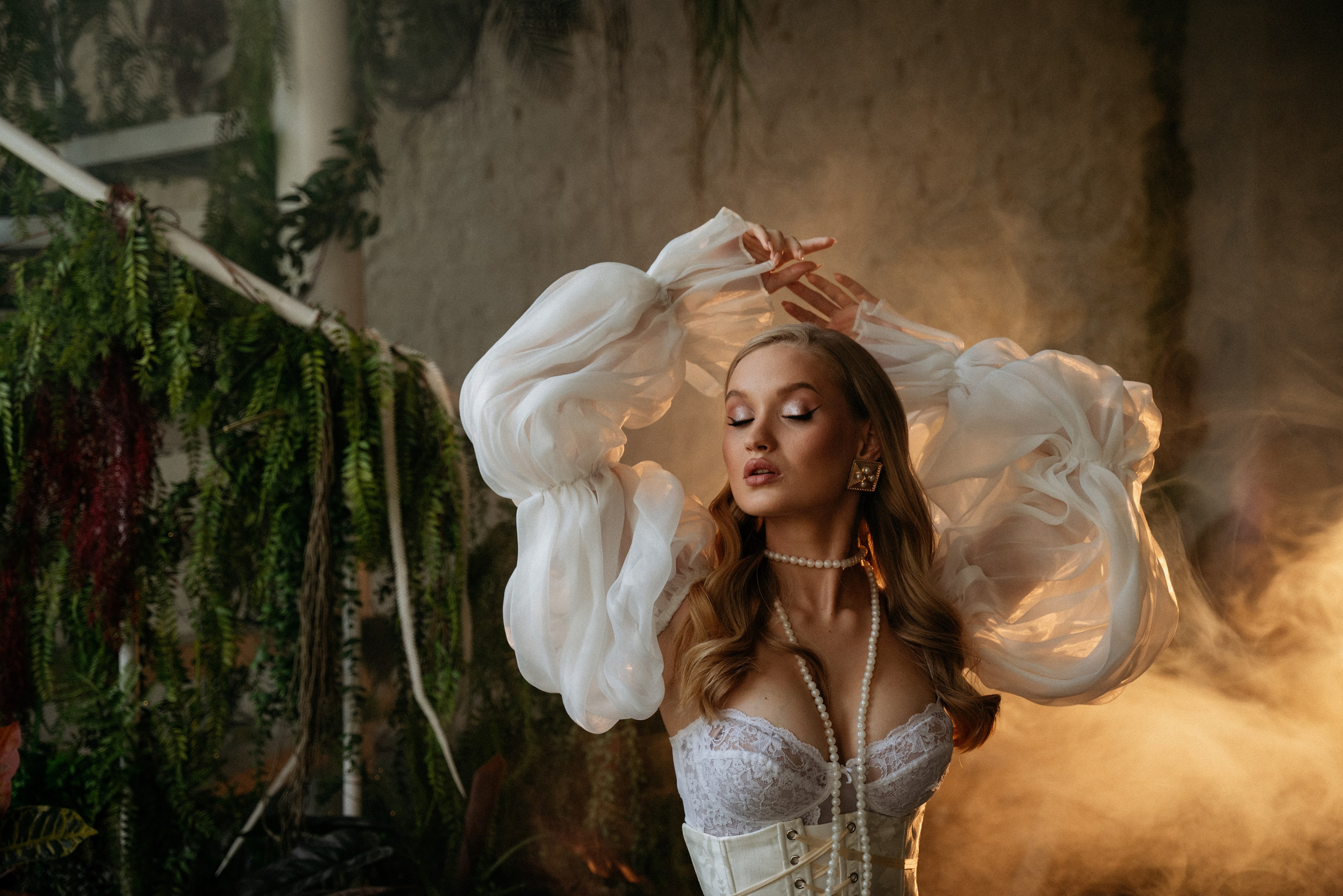 Невеста на пикнике в замке