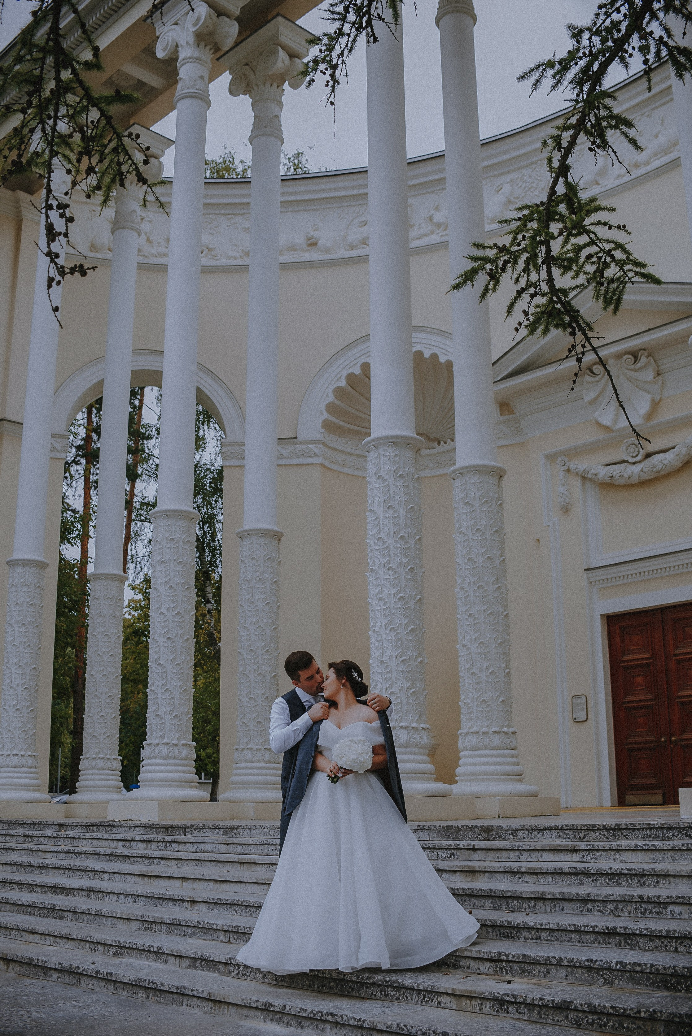 Love.com: Главная страница нашего счастья. Свадебный и семейный фотограф в Москве Сажина Кристина КиМ. Свадебный оператор в Москве Сажин Максим