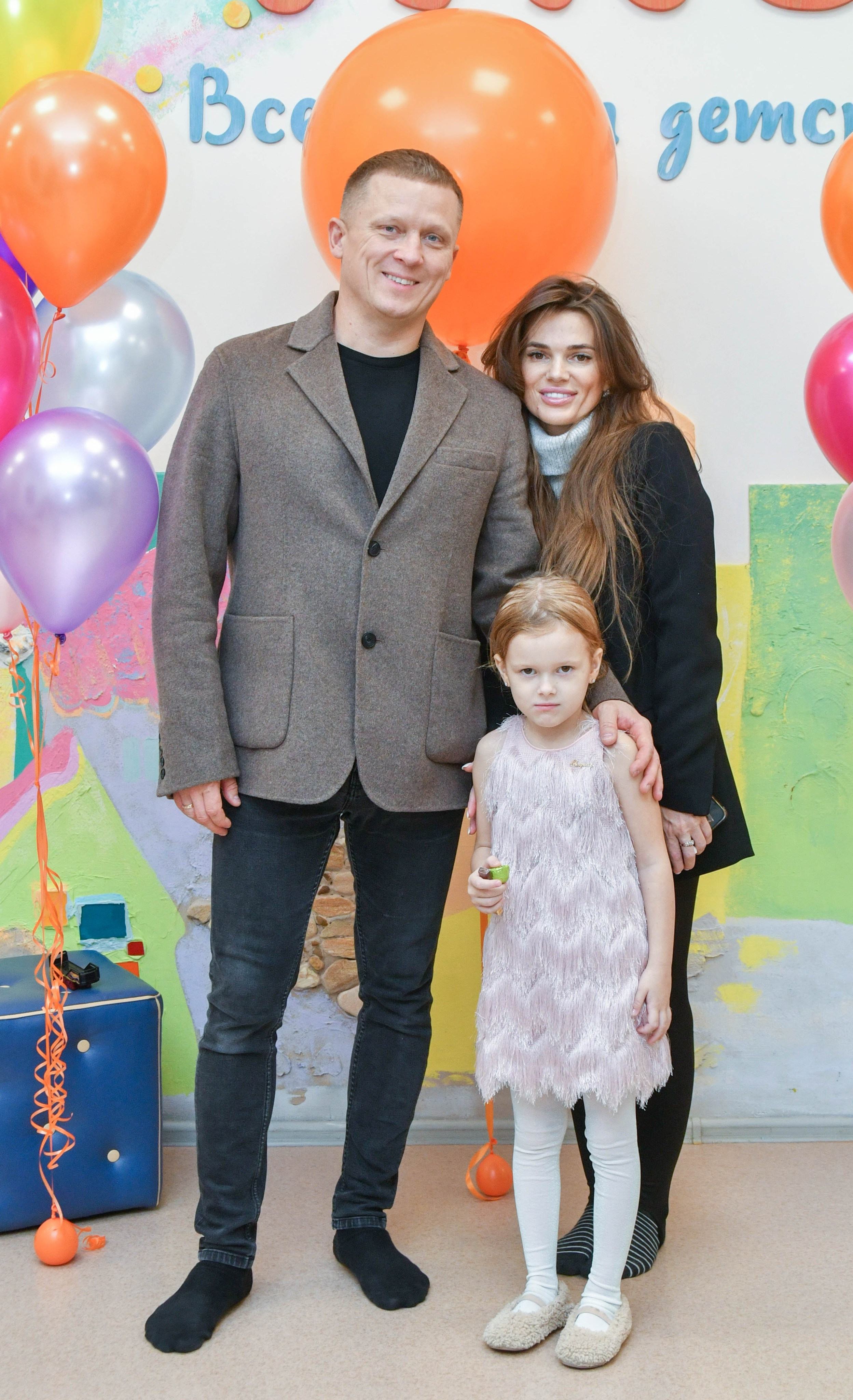 2023 г. День дошкольного работника и прогулка. Репортажный и детский фотограф в Новосибирске