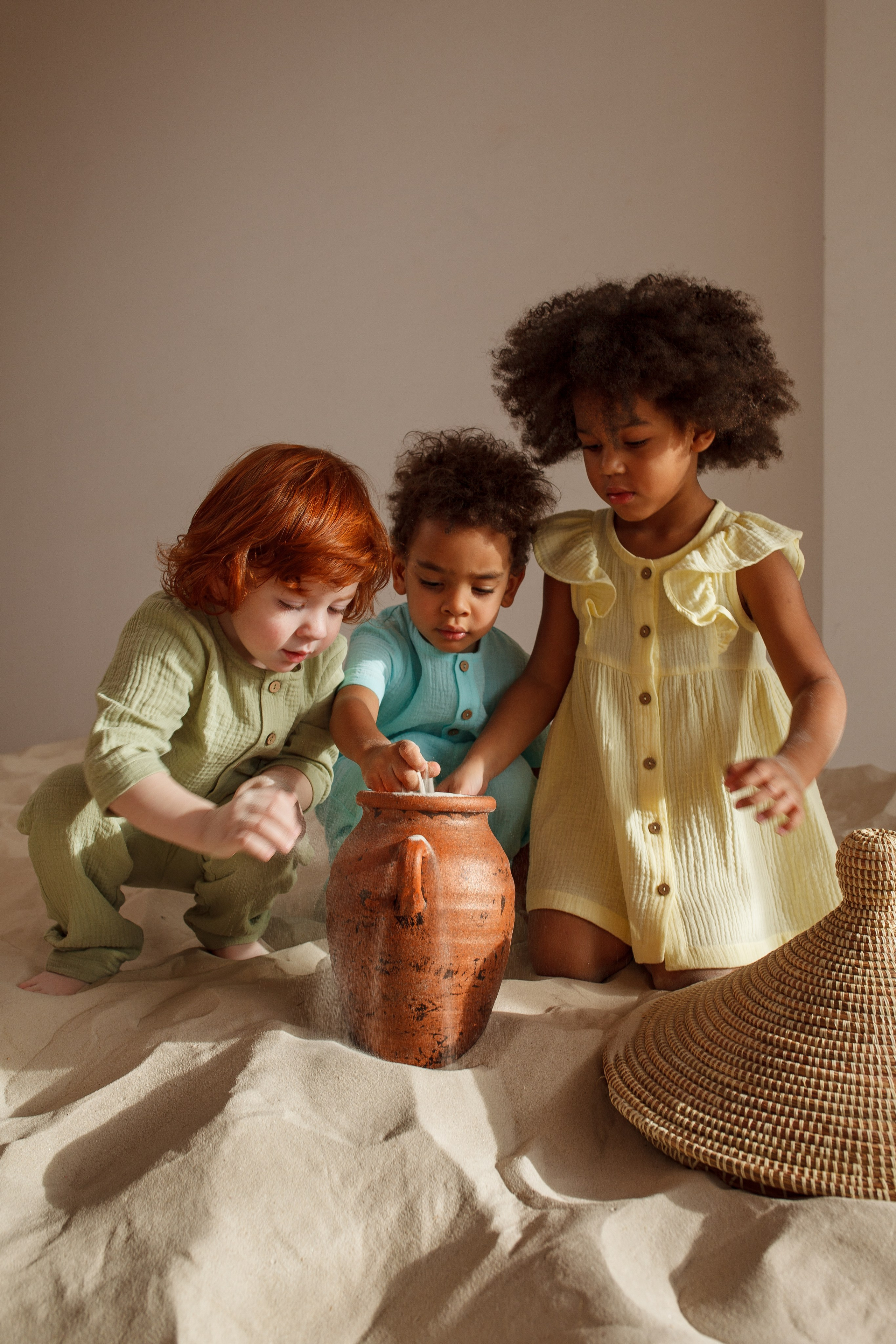 Фотосъёмка детской одежды для маркетплейса в Москве 