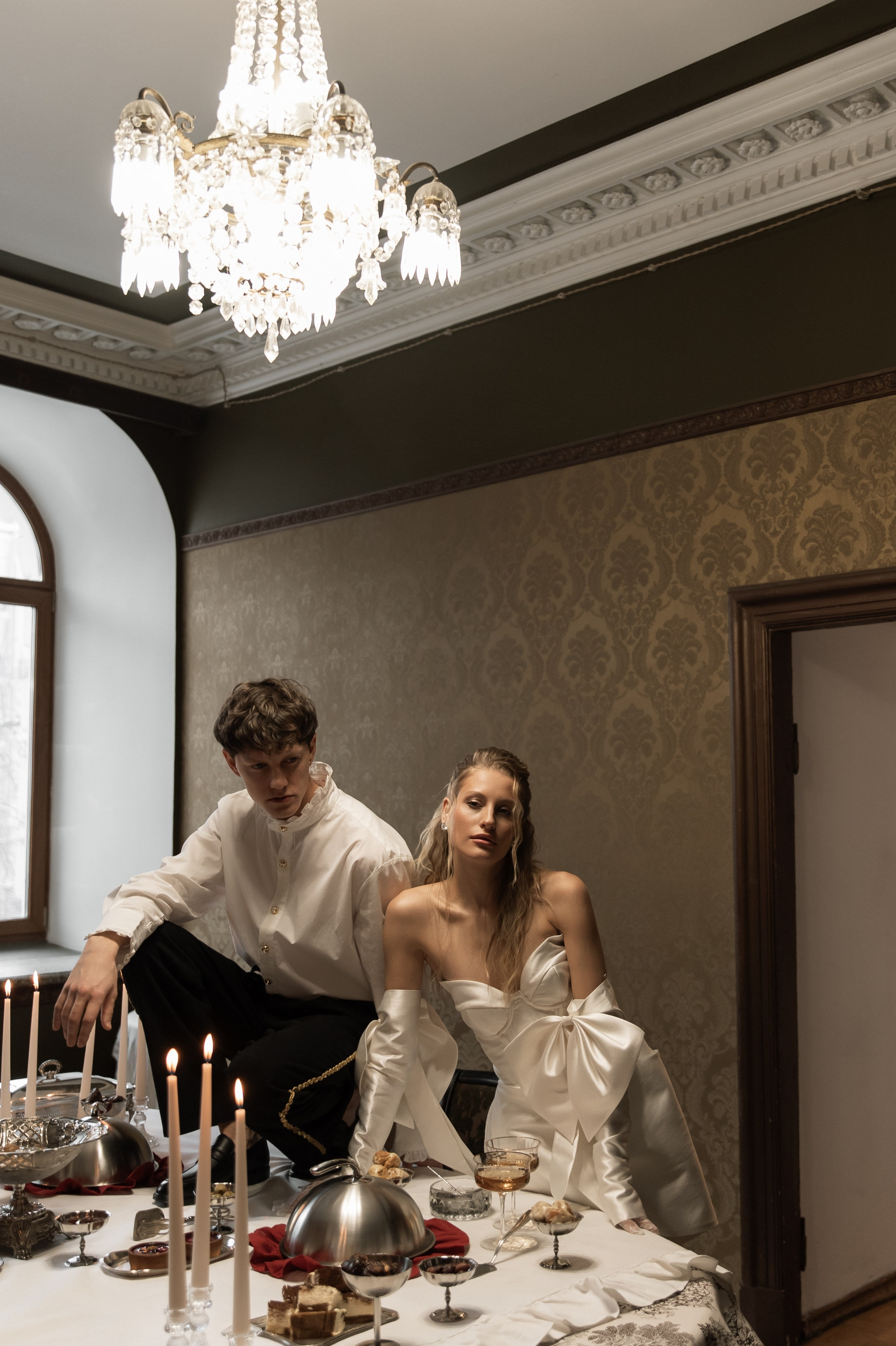 Свадебная съемка в исторической квартире на Чистых прудах. Ярослава Ерина — свадебный фотограф в Москве