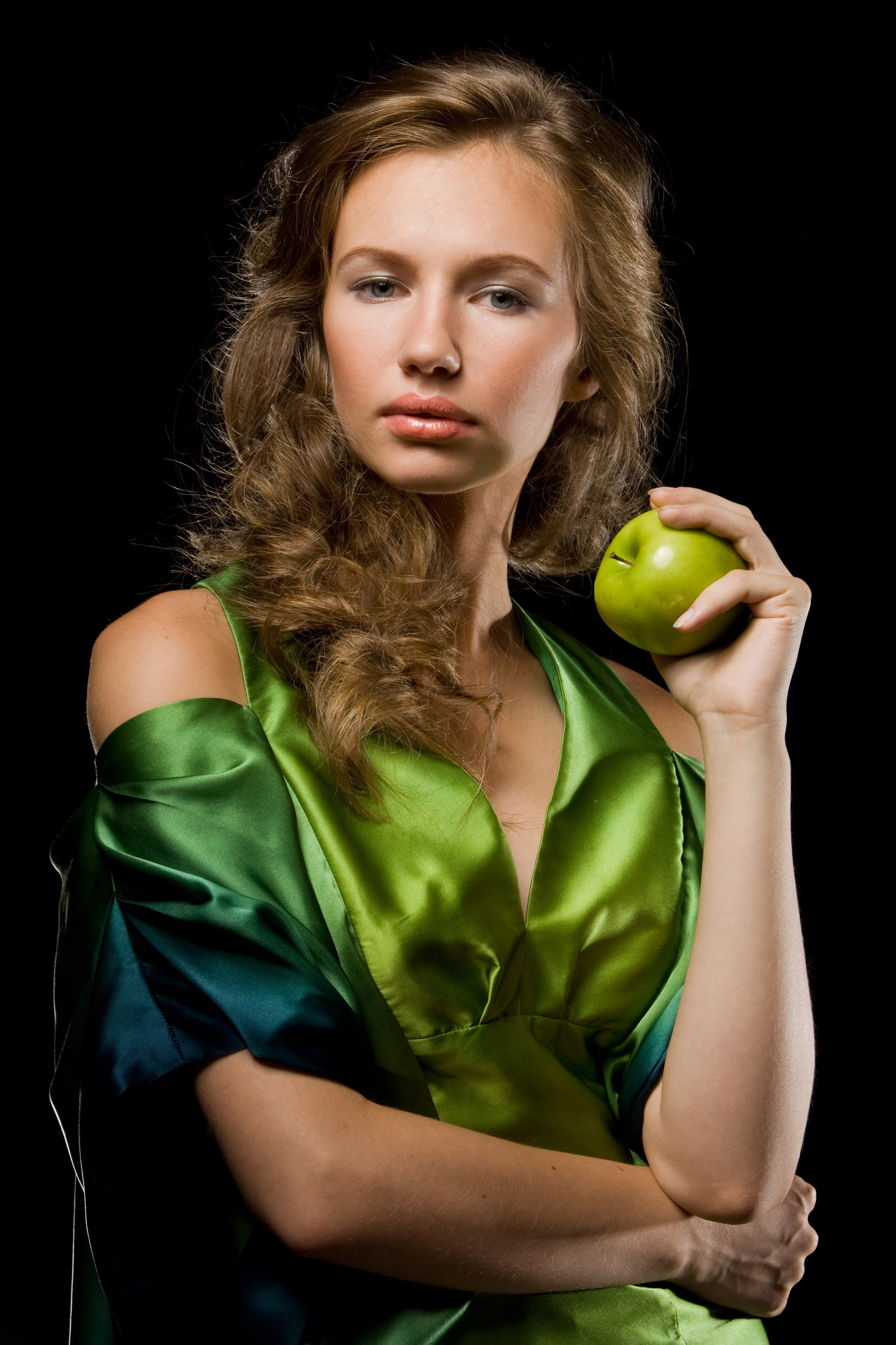 Gloss. Мультижанровый фотограф Дарья Strebog