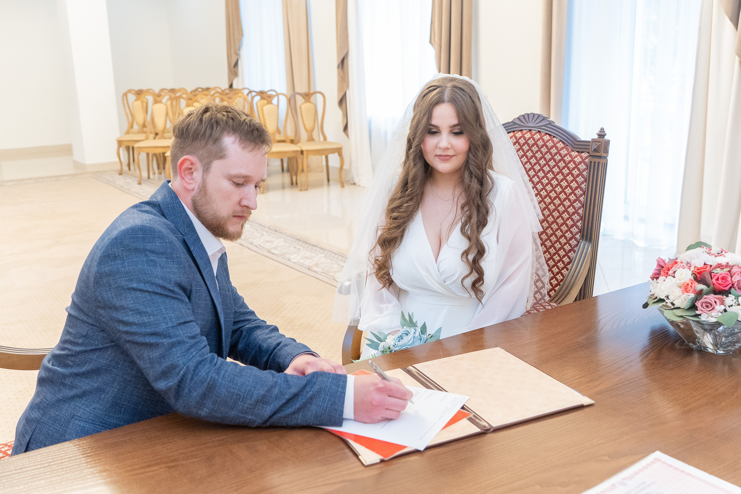 Таня и Вова. Регистрация и прогулка. Репортажный и интерьерный фотограф Александра Солдатова