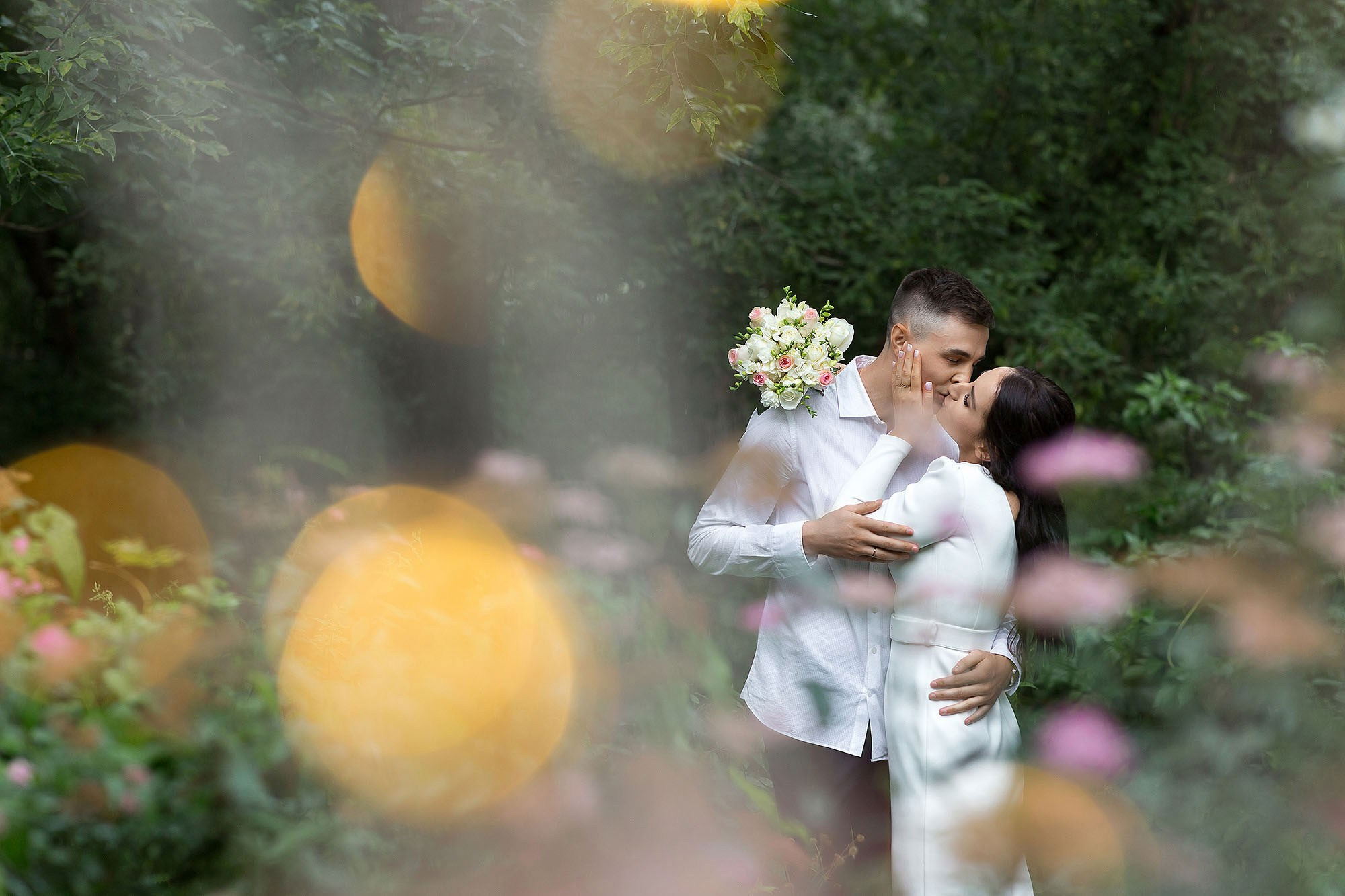 Прогулка, фотосессия жениха и невесты. Свадебная съемка. Фотограф в Москве Валерий Боцман