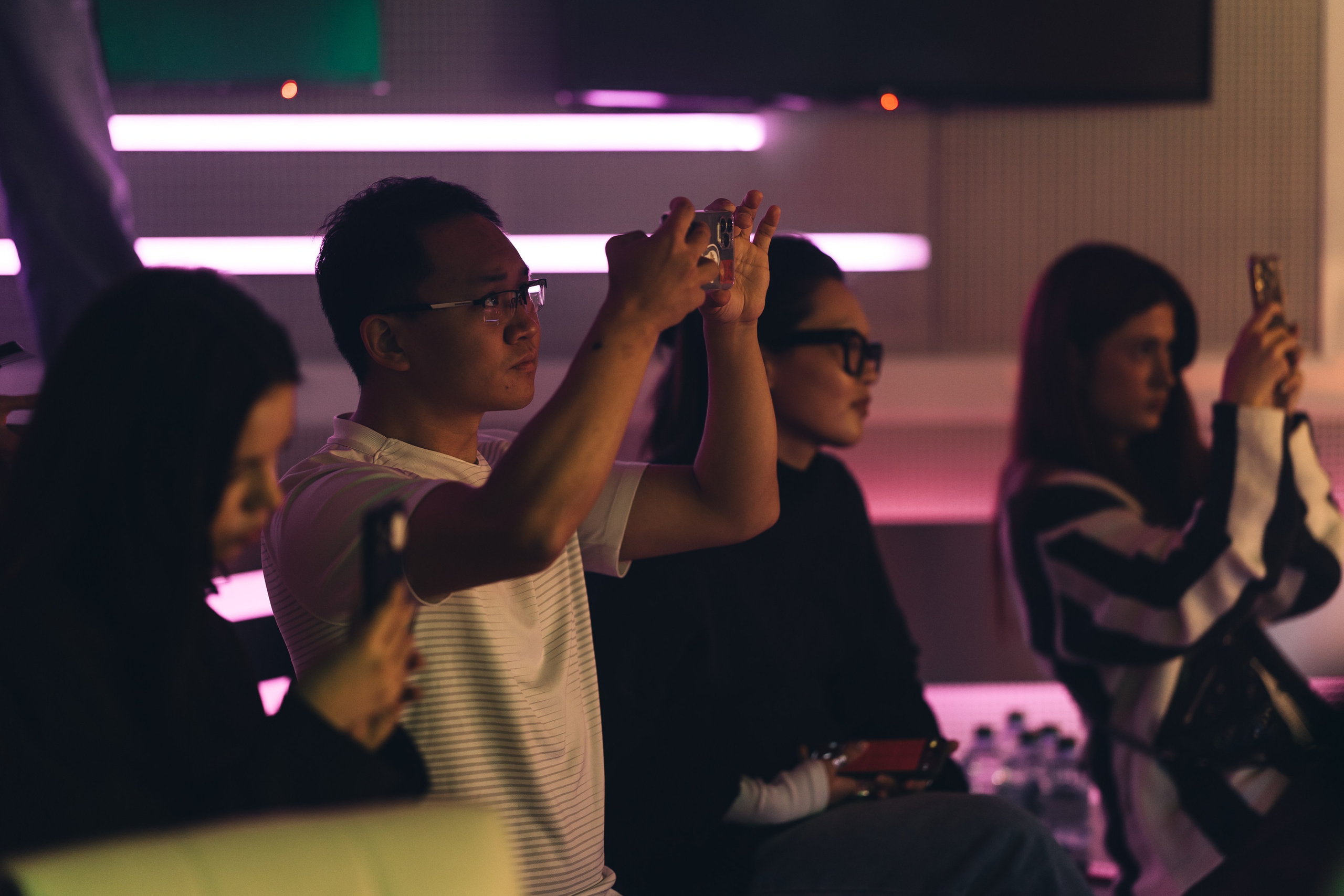 Лео Канделаки, Like FM бекстейдж, Москва. Анна Атаян Фотограф