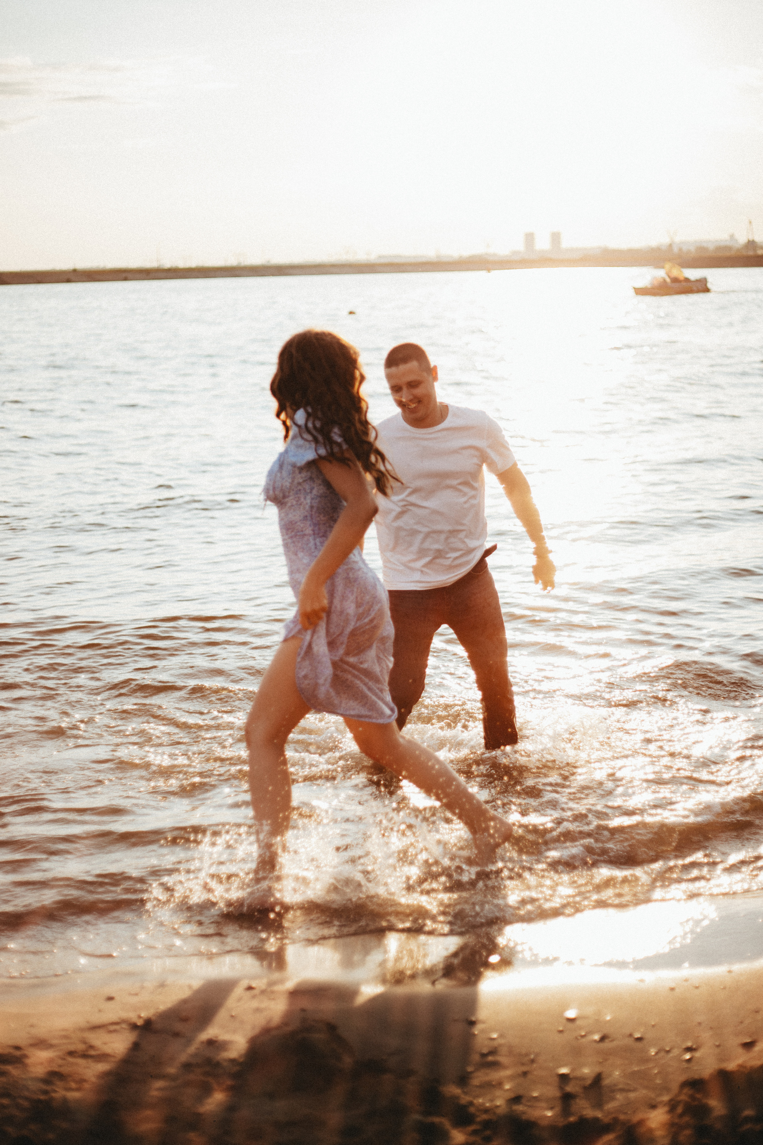 Юля и Дима | Фотосессия лавстори на море. Свадебный и портретный фотограф в Новосибирске Любовь Исакова