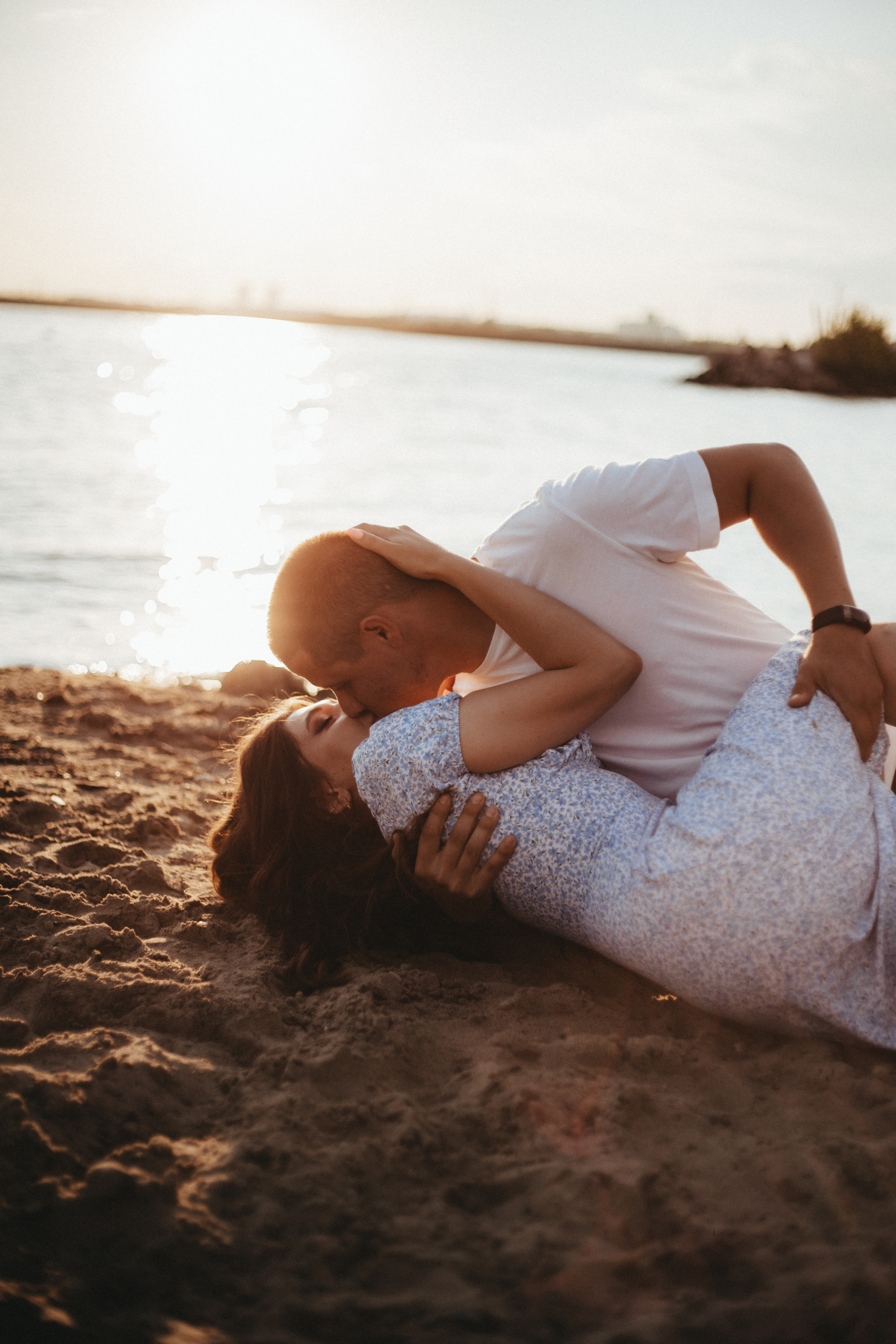 Юля и Дима | Фотосессия лавстори на море. Свадебный и портретный фотограф в Новосибирске Любовь Исакова