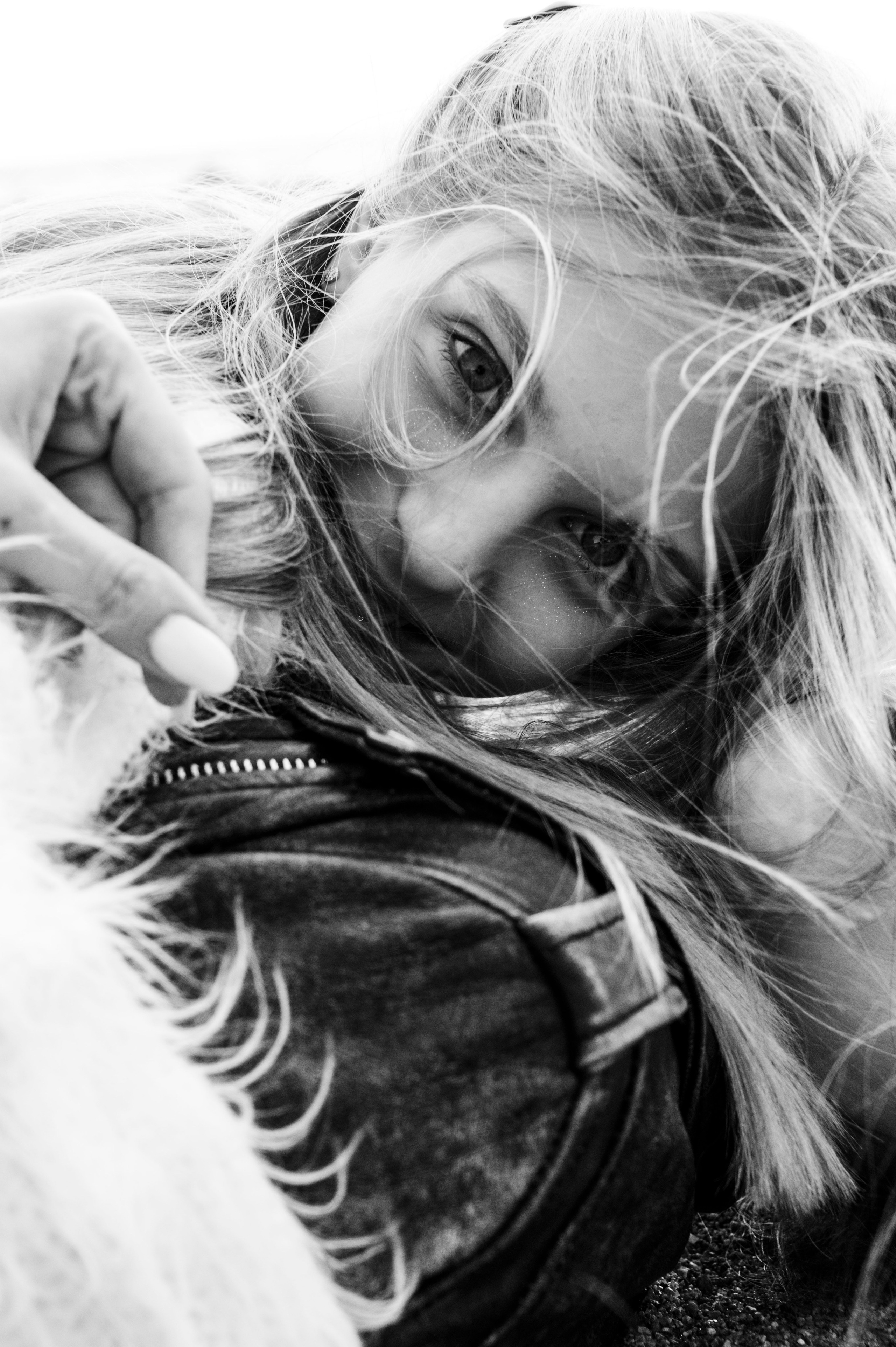 Валерия. Профессиональный фотограф беременности в СПБ. Стильные фотосессии беременности в стиле минимализм и классическая фотография