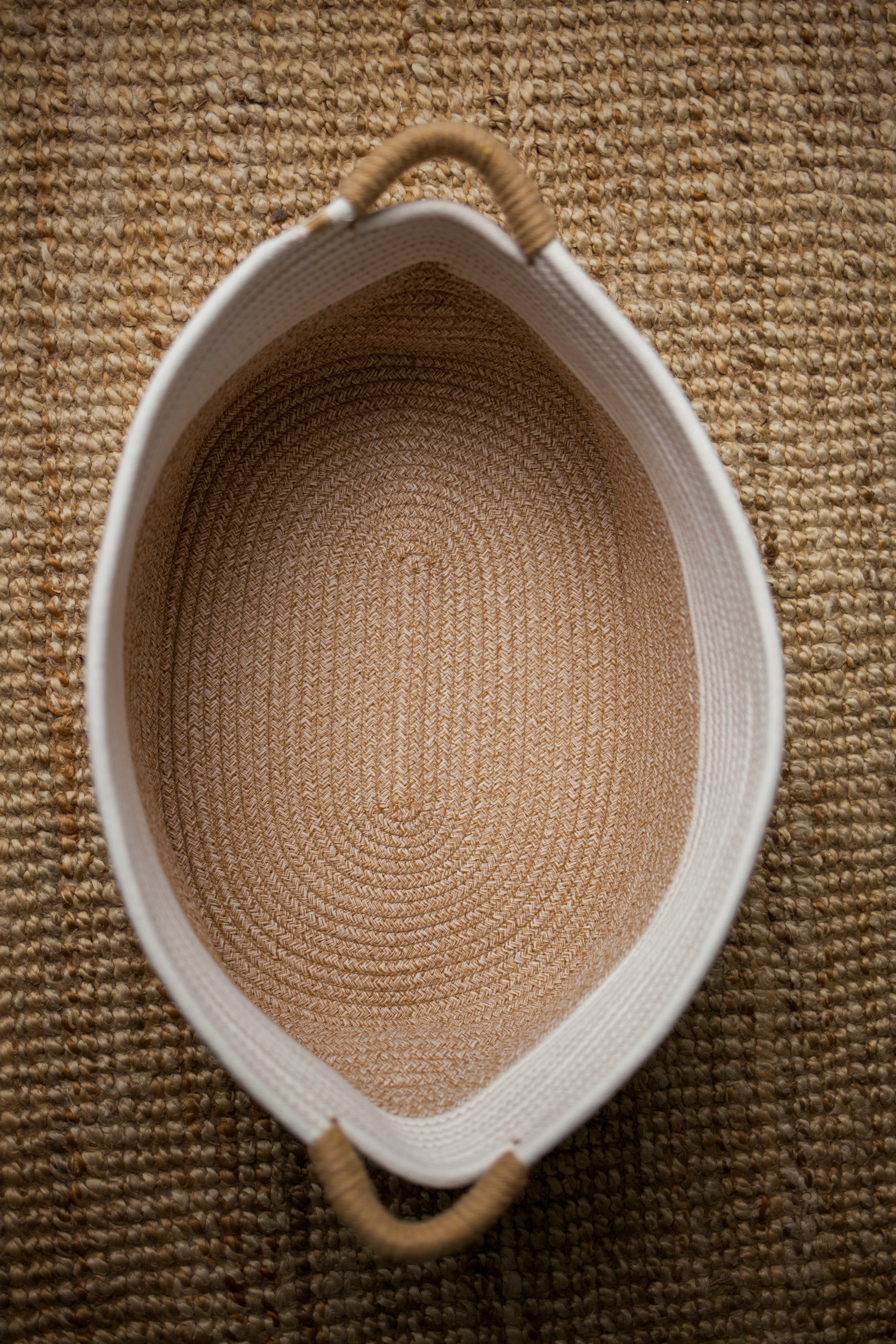 Корзина для белья. Фотограф в Брянске — Анна Арутюнян