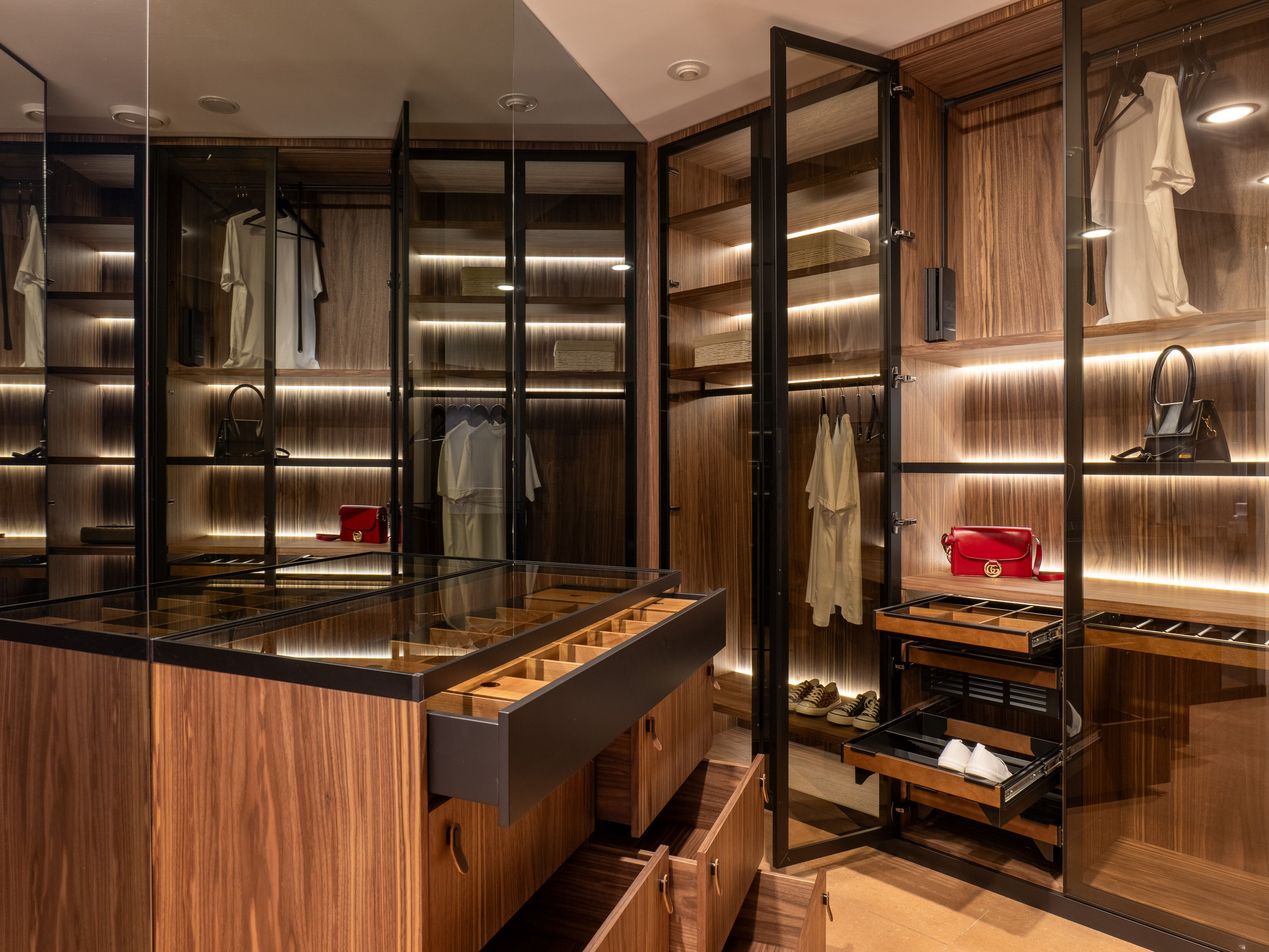 Гардеробная. Мебель на заказ