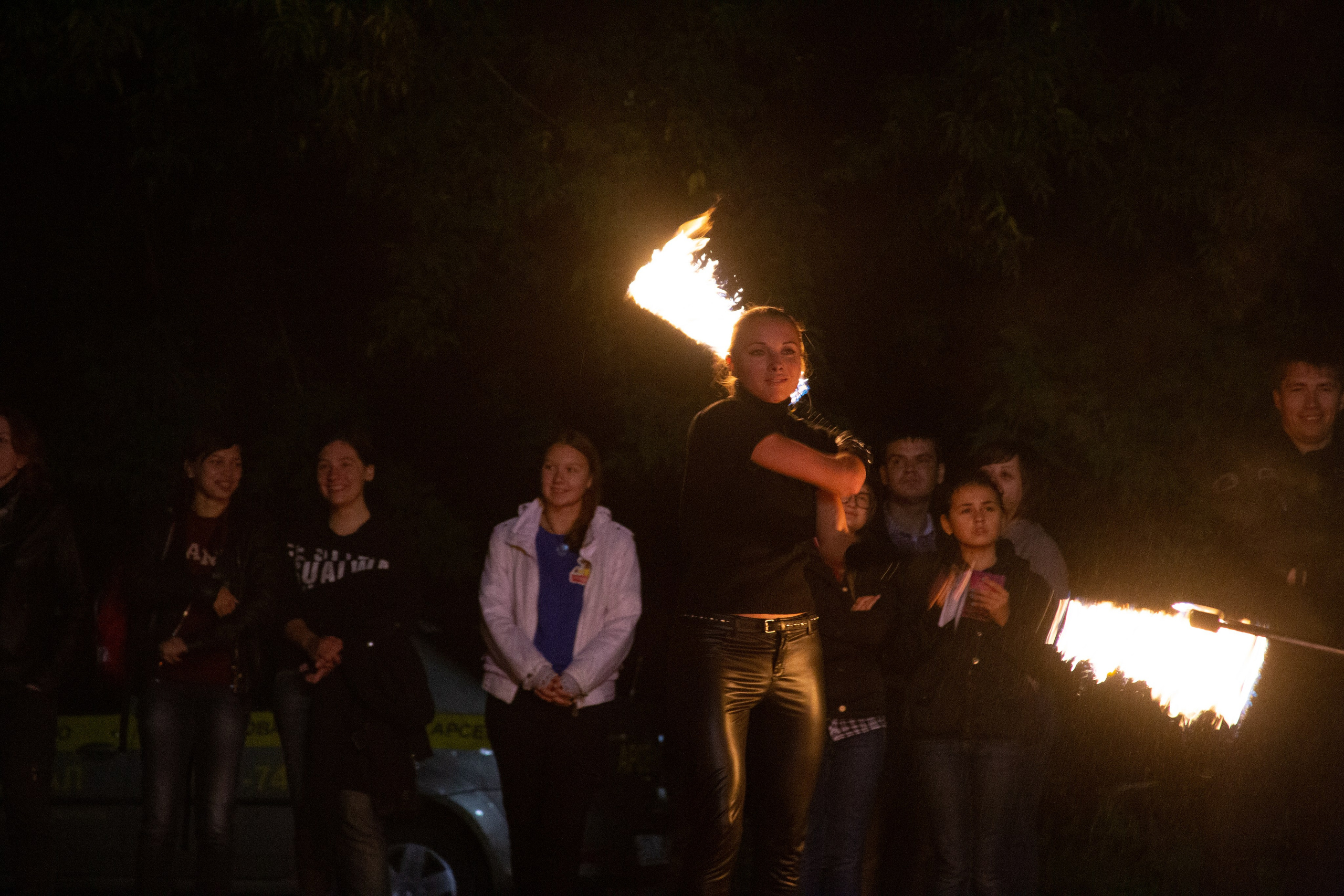 Огненное шоу в Перми. Фотограф Никита Попов. Фотограф Пермь. Фотосессия в фотостудии Перми и на свежем воздухе