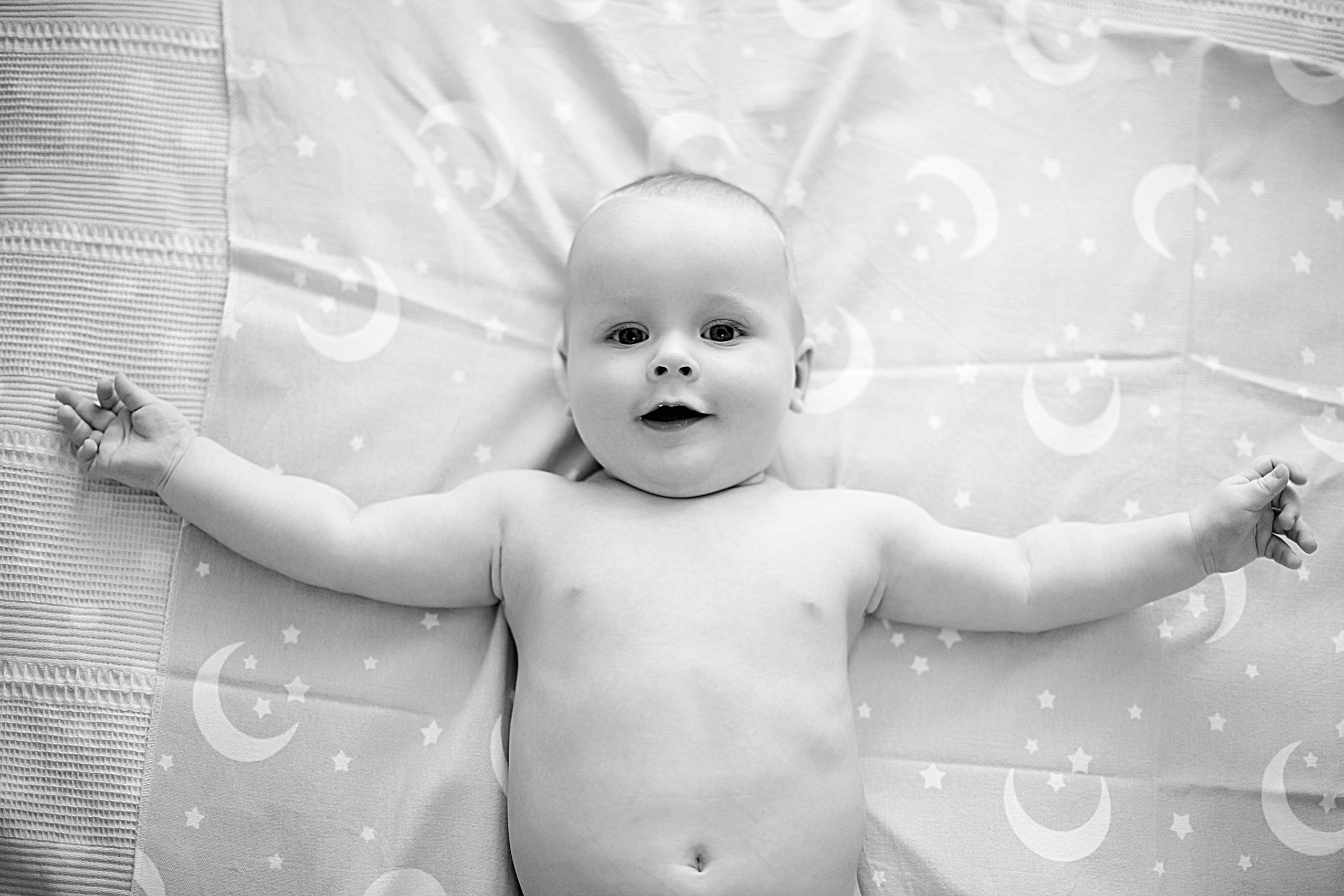 Домашнии ЧБ Истории. Фотограф новорожденных и детей до года в Новосибирске Ka