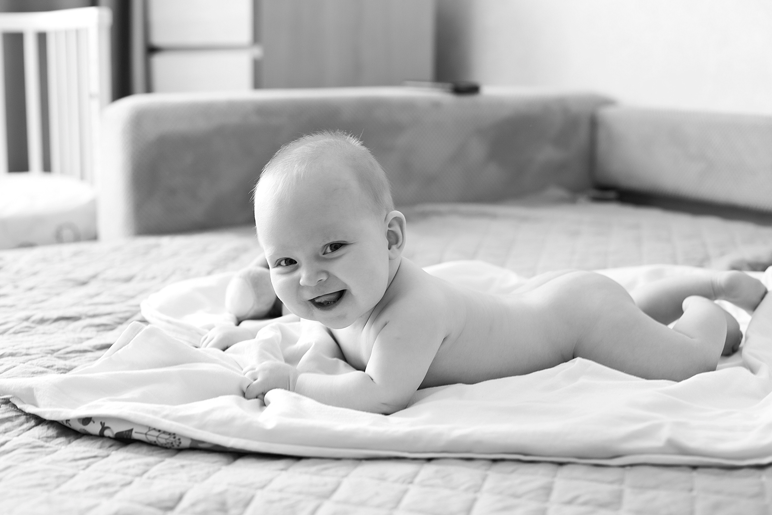 Домашнии ЧБ Истории. Фотограф новорожденных и детей до года в Новосибирске Ka