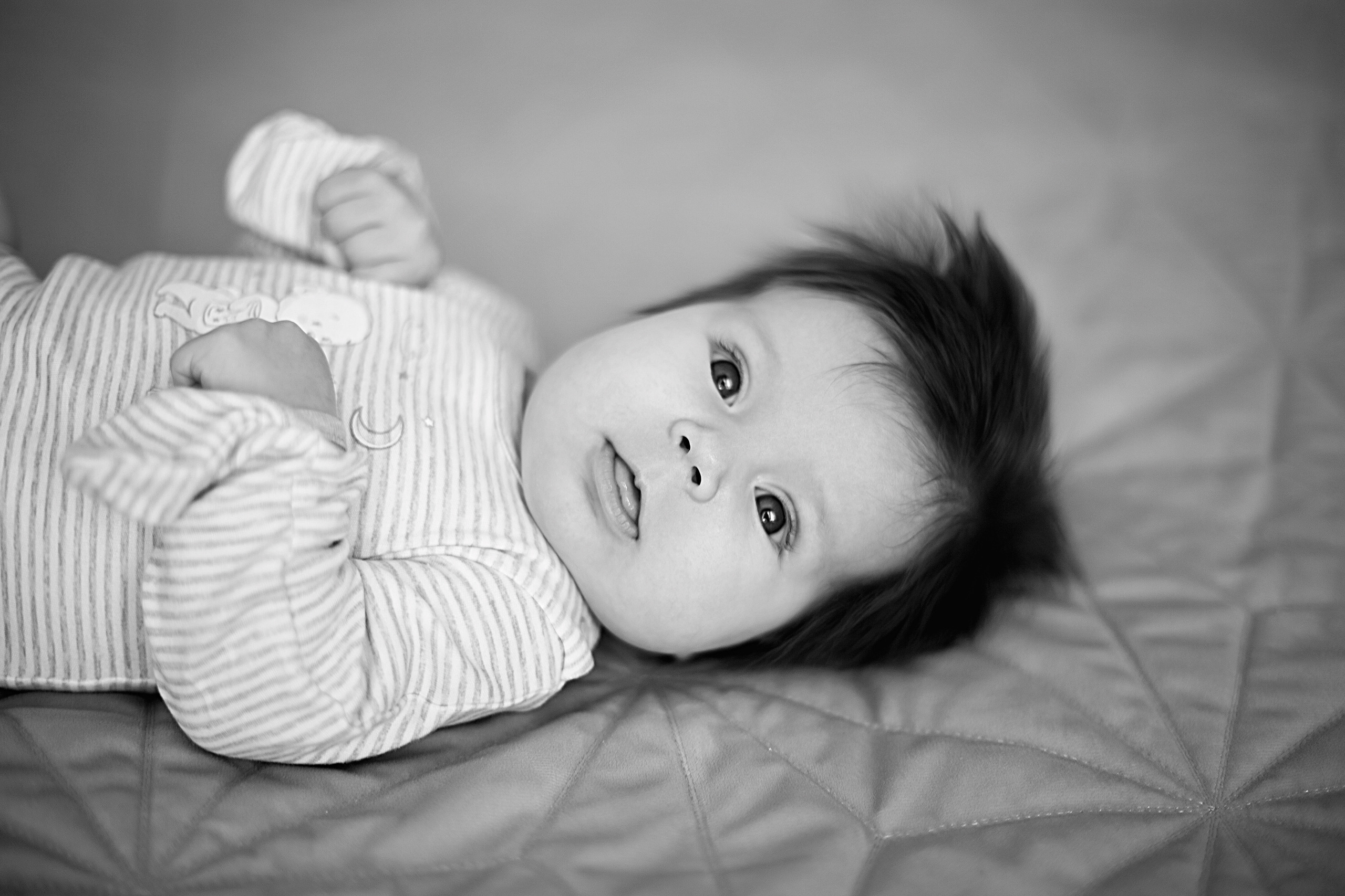 Домашнии ЧБ Истории. Фотограф новорожденных и детей до года в Новосибирске Ka