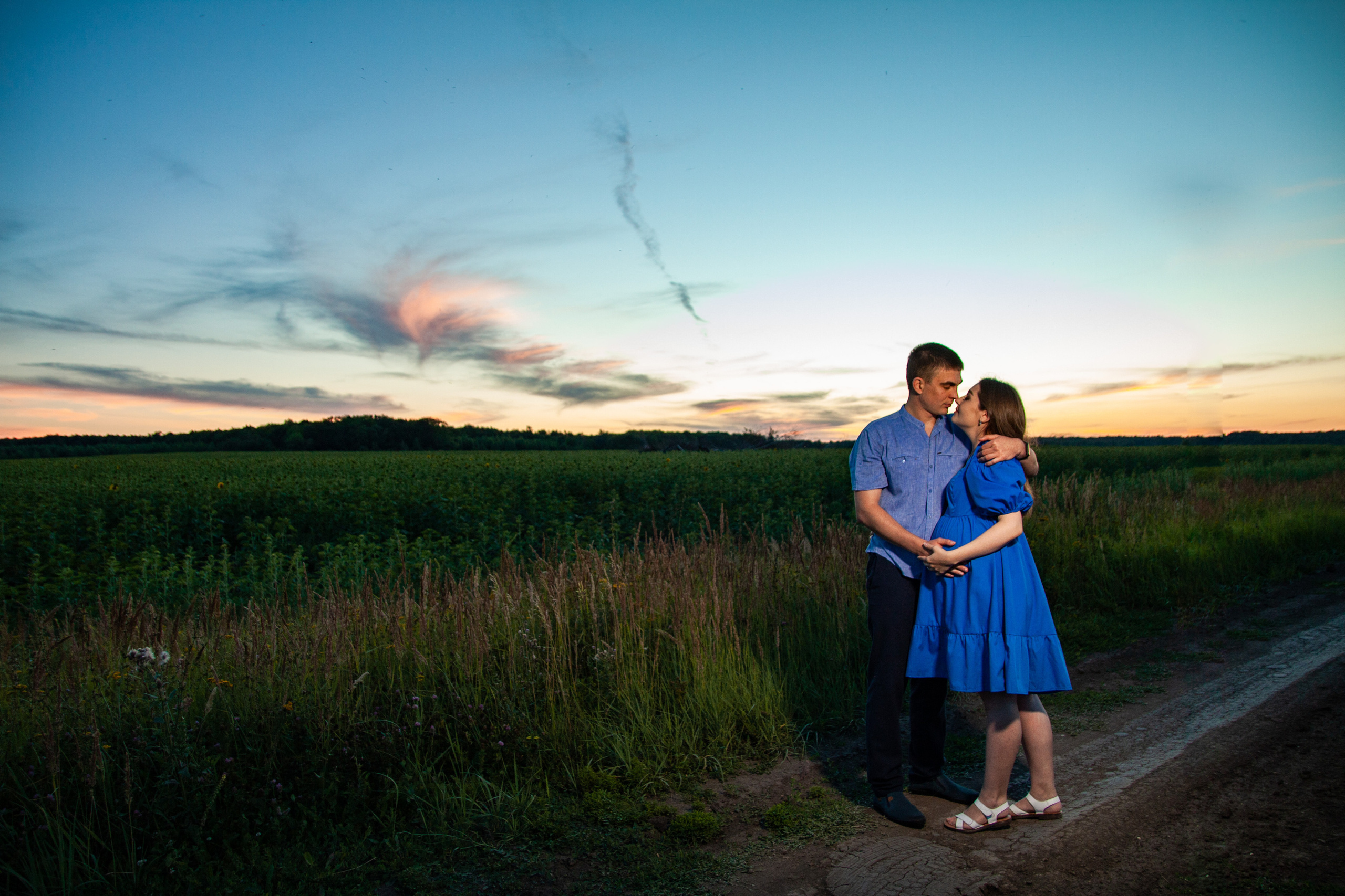 В подсолнухах на закате. Семейный и Персональный фотограф в Пензе