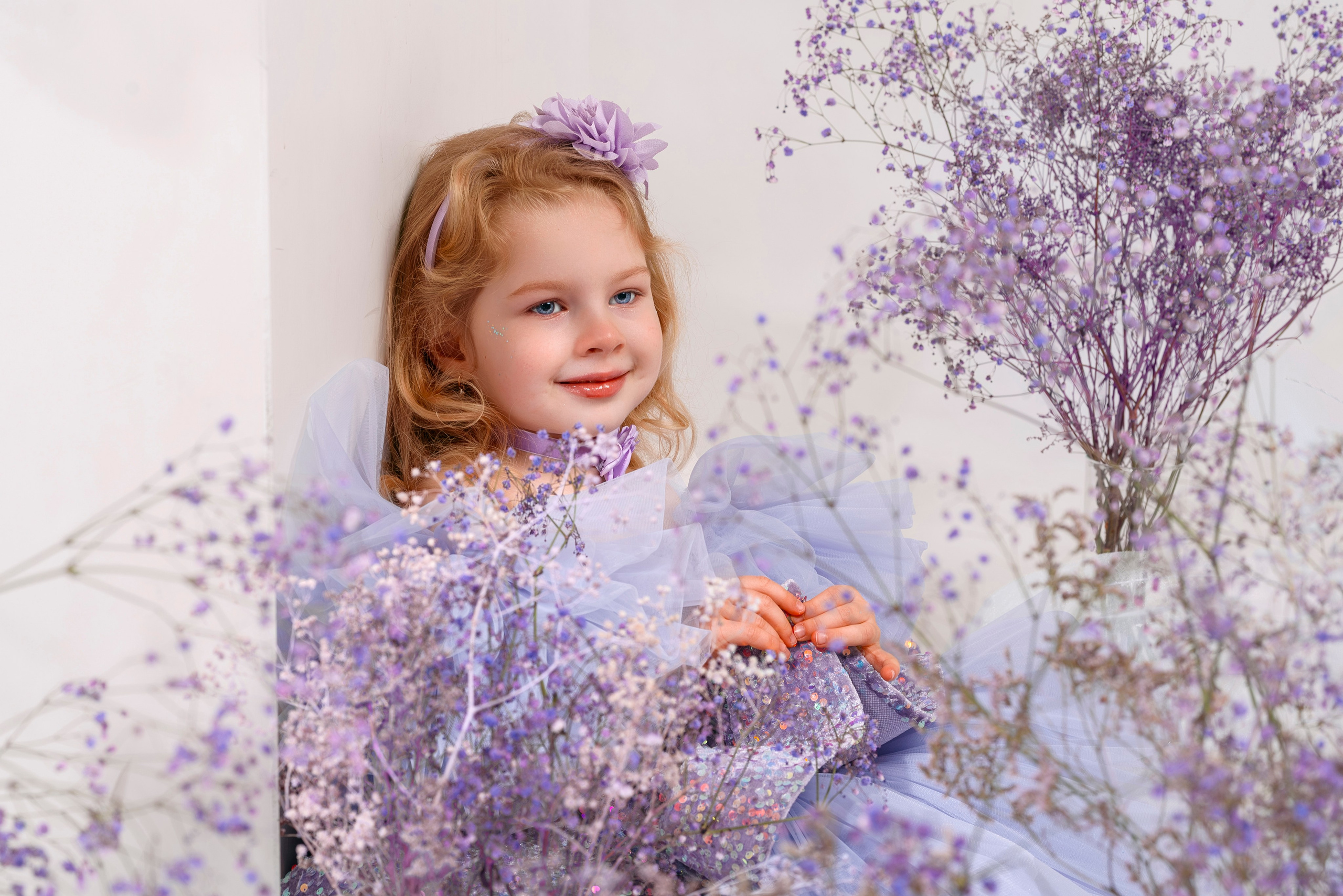 Нежная фотосессия девочки. Детский студийный фотограф Сочи