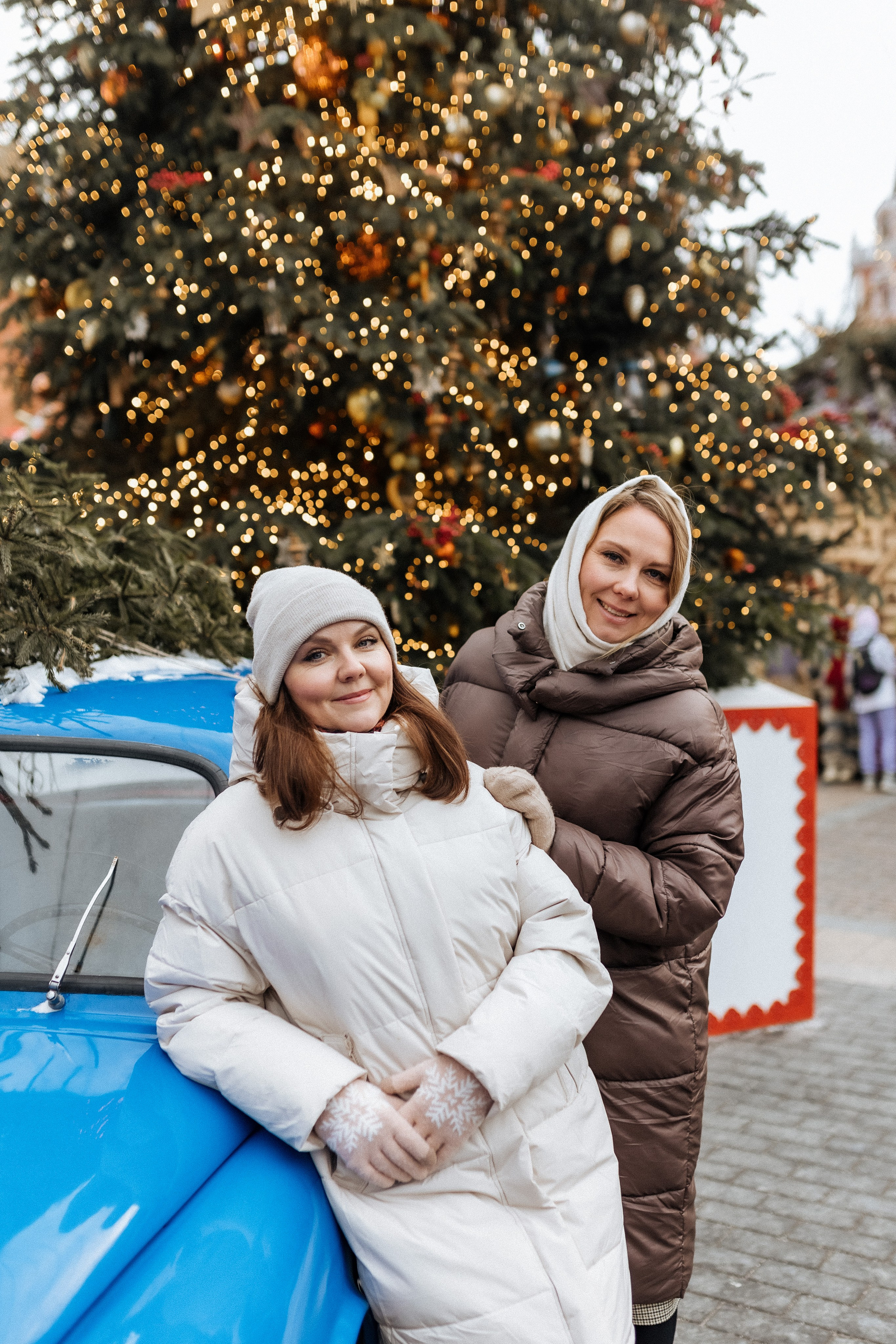 Новогодняя прогулка, ГУМ-ярмарка. Ира и Маша!. Профессиональный фотограф, Москва |Видное Елена Елизарова