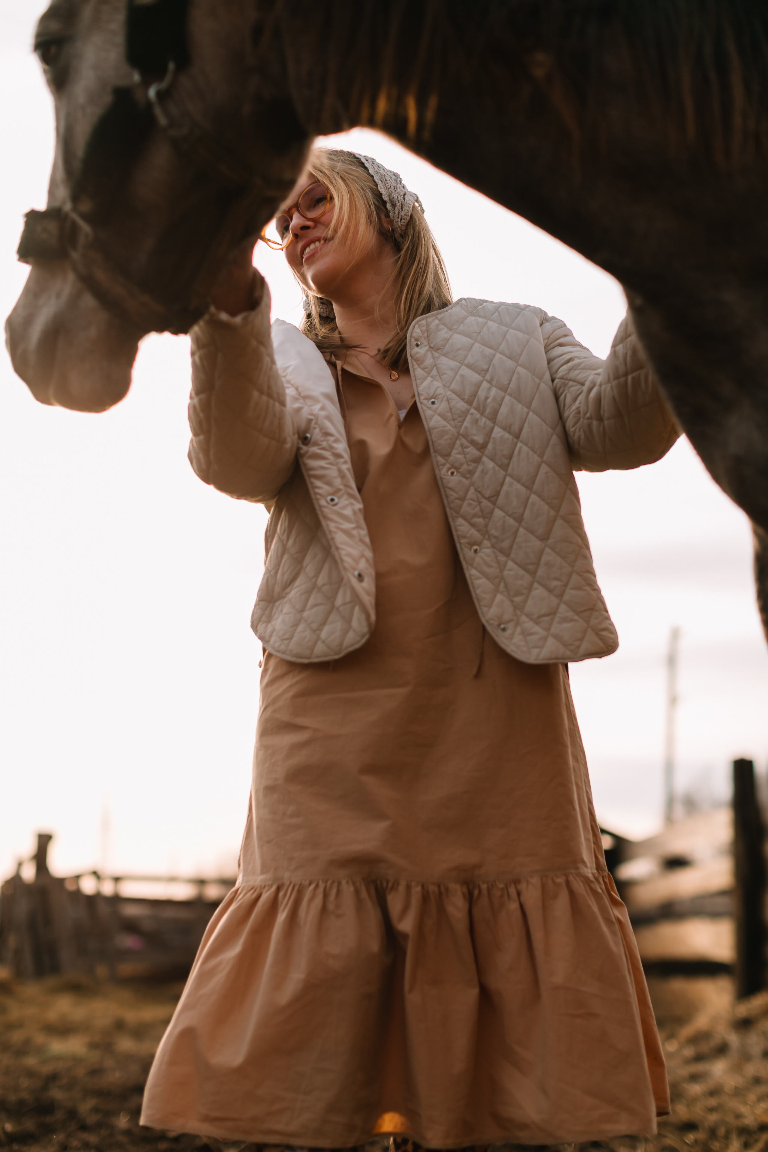 алёна малахова фотограф новосибирск семейный детский домашняя фотосессия в новосибирске день рождения репортажная съёмка фотосессия с лошадьми на конюшне деревня алтай  на природе фотосессия в детском саду мама и сын предложение руки и сердца идея  помолвка фотосессия берег закат детский день рождения годик торт аниматор лофт игровая продолжение следует prodoljenie_sleduet_  корпоратив тимбилдинг первоклашка линейка  контент  бизнес портрет