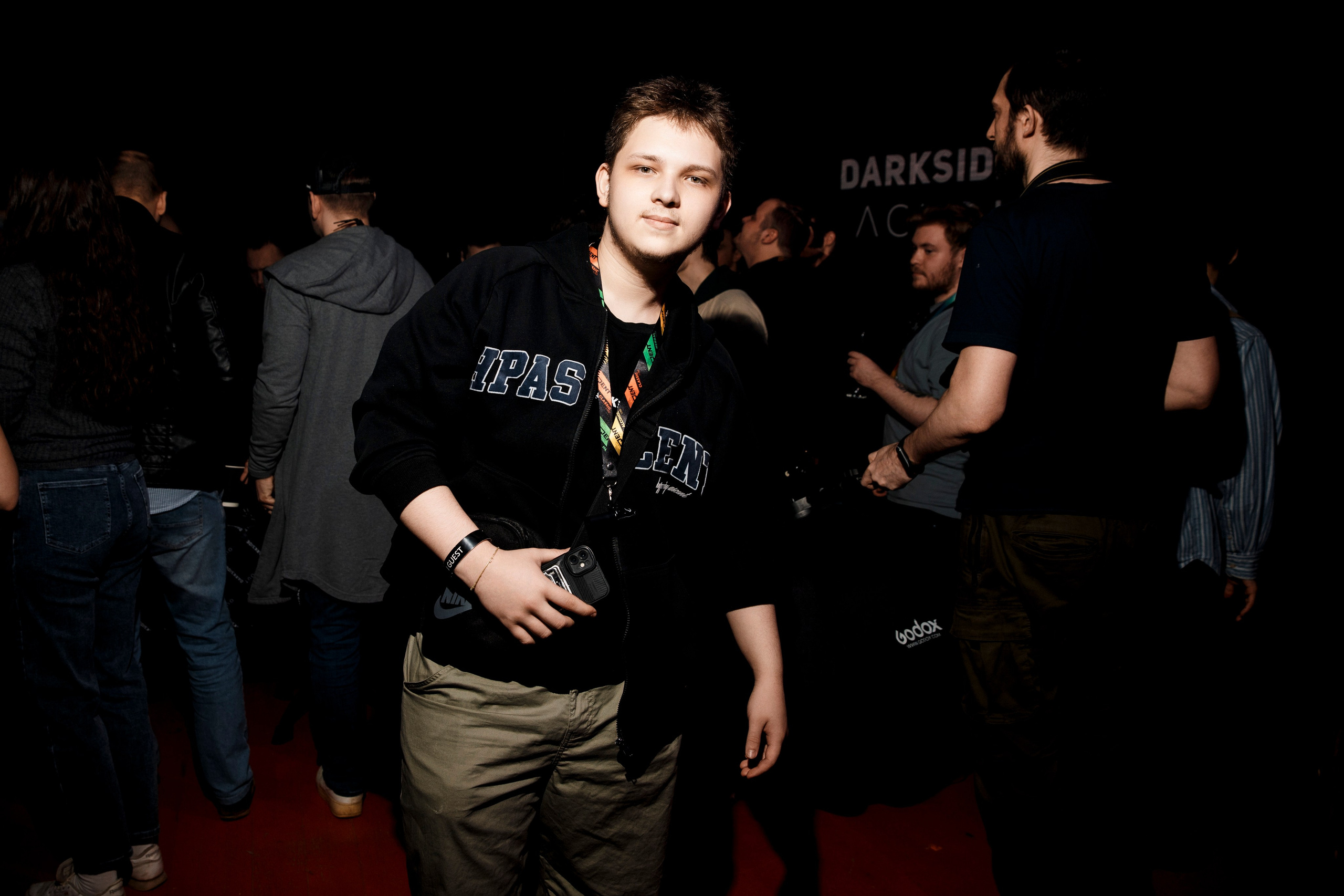 Darkside BlackOut. Свадебный и репортажный фотограф в Ярославле Евгений Шовдин