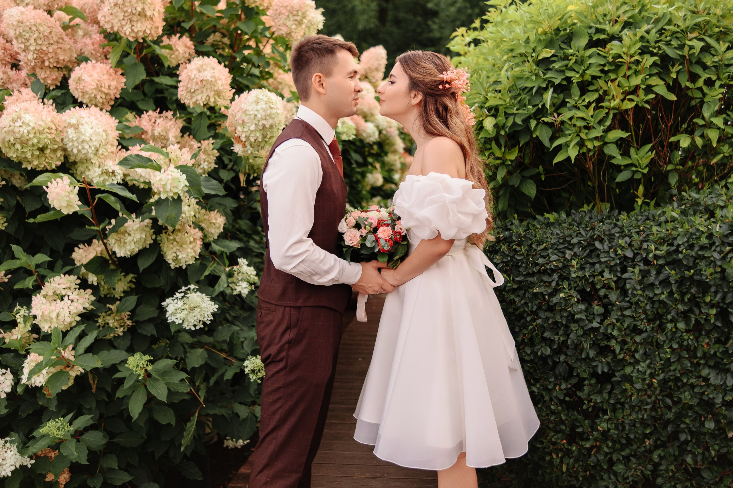 Elegance in Every Frame: Wedding Day Memories