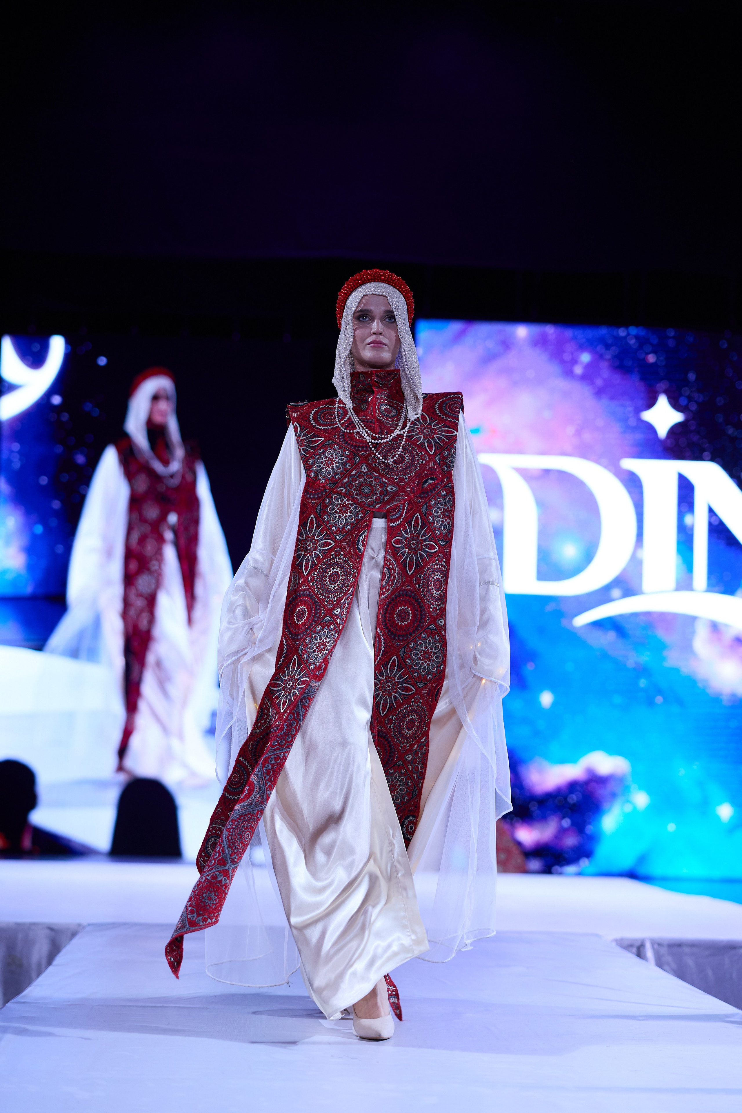 Платье города 2026