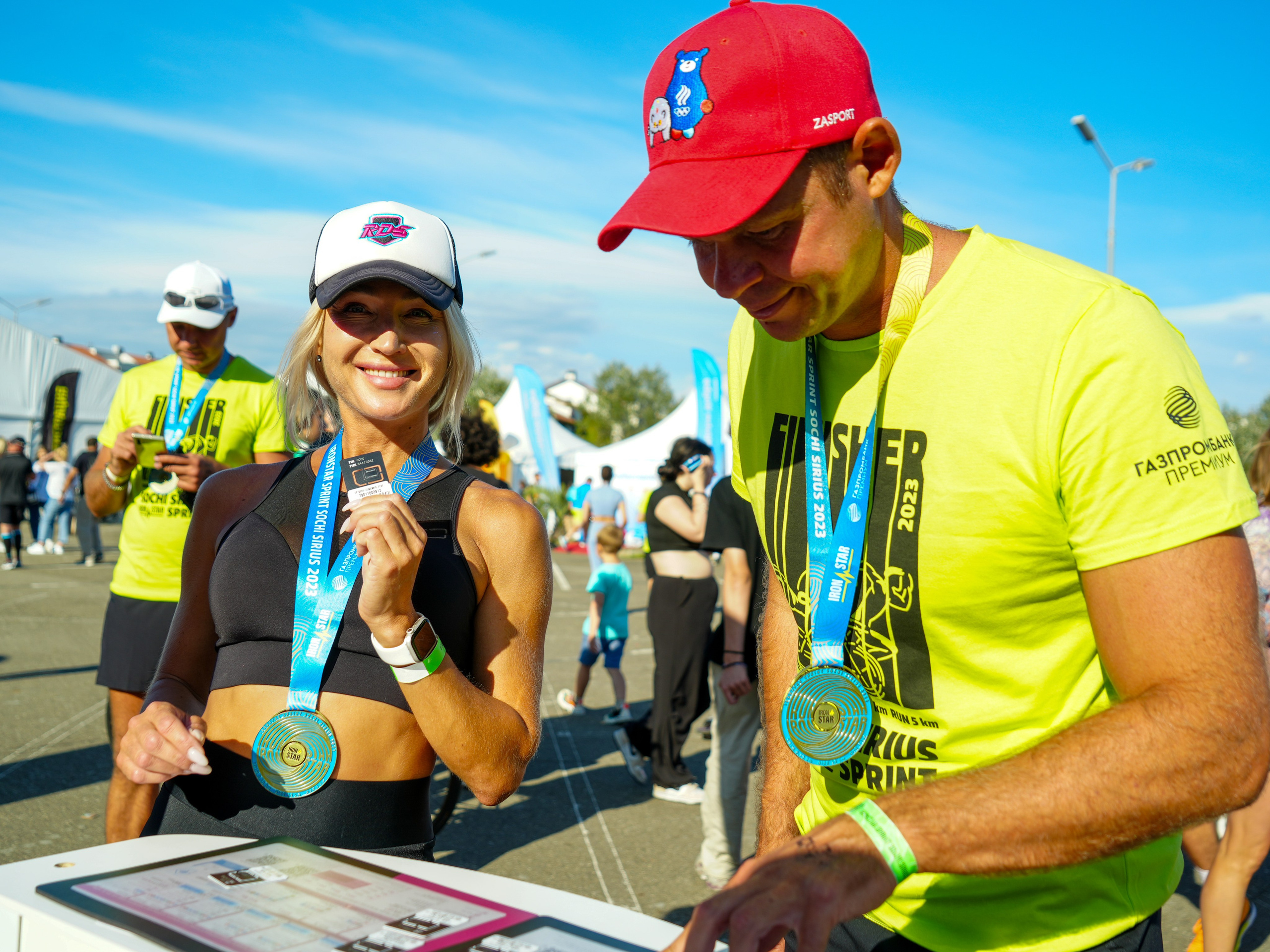 Фотоотчет партнерской интеграции для компании TELE2 на фестивале Ironstar. Репортажный фотограф в Красной Поляне и Сочи Павлюченко Екатерина