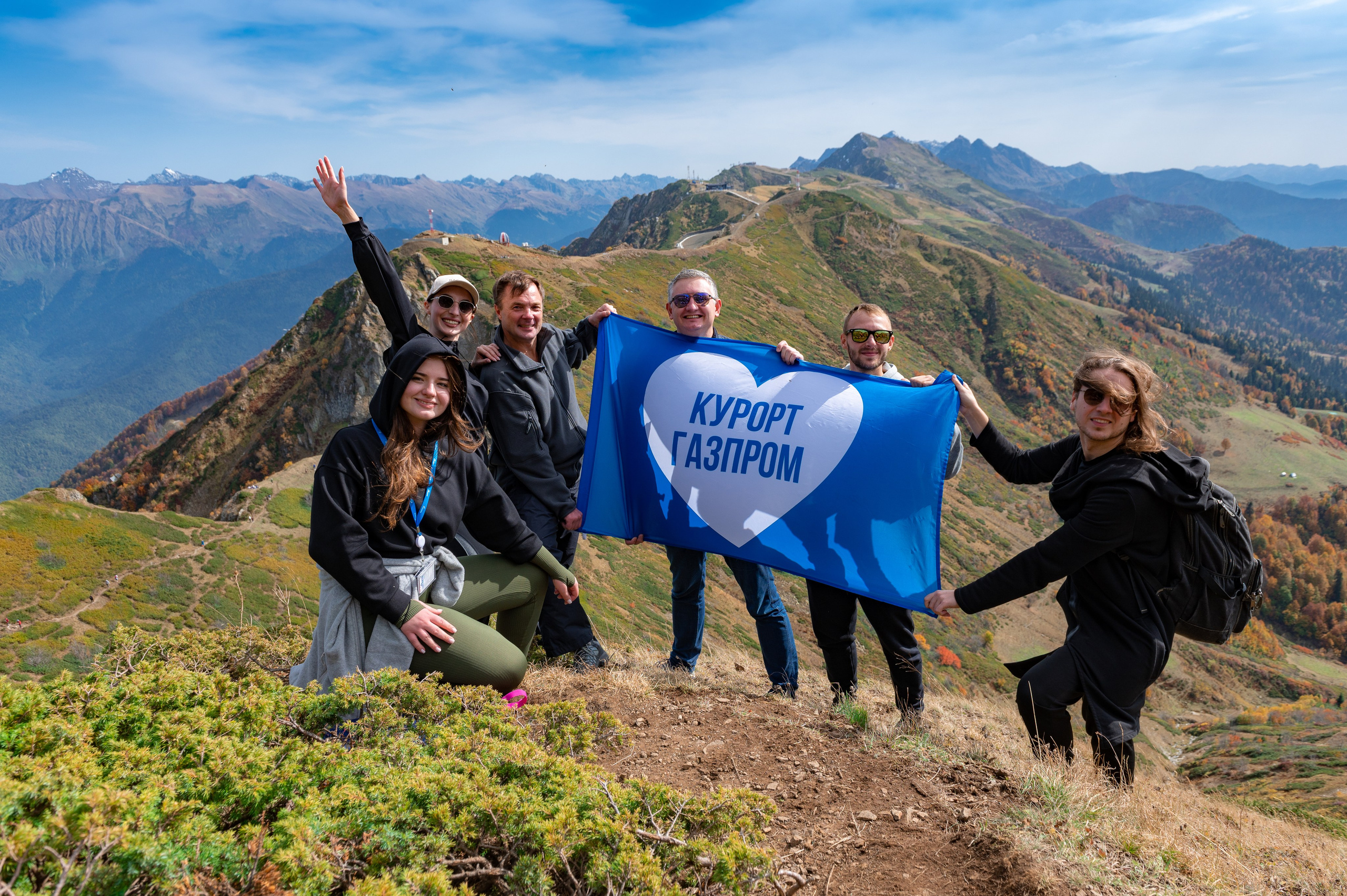 Хайкинг по трем курортам Красной Поляны 2022. Репортажный фотограф в Красной Поляне и Сочи Павлюченко Екатерина
