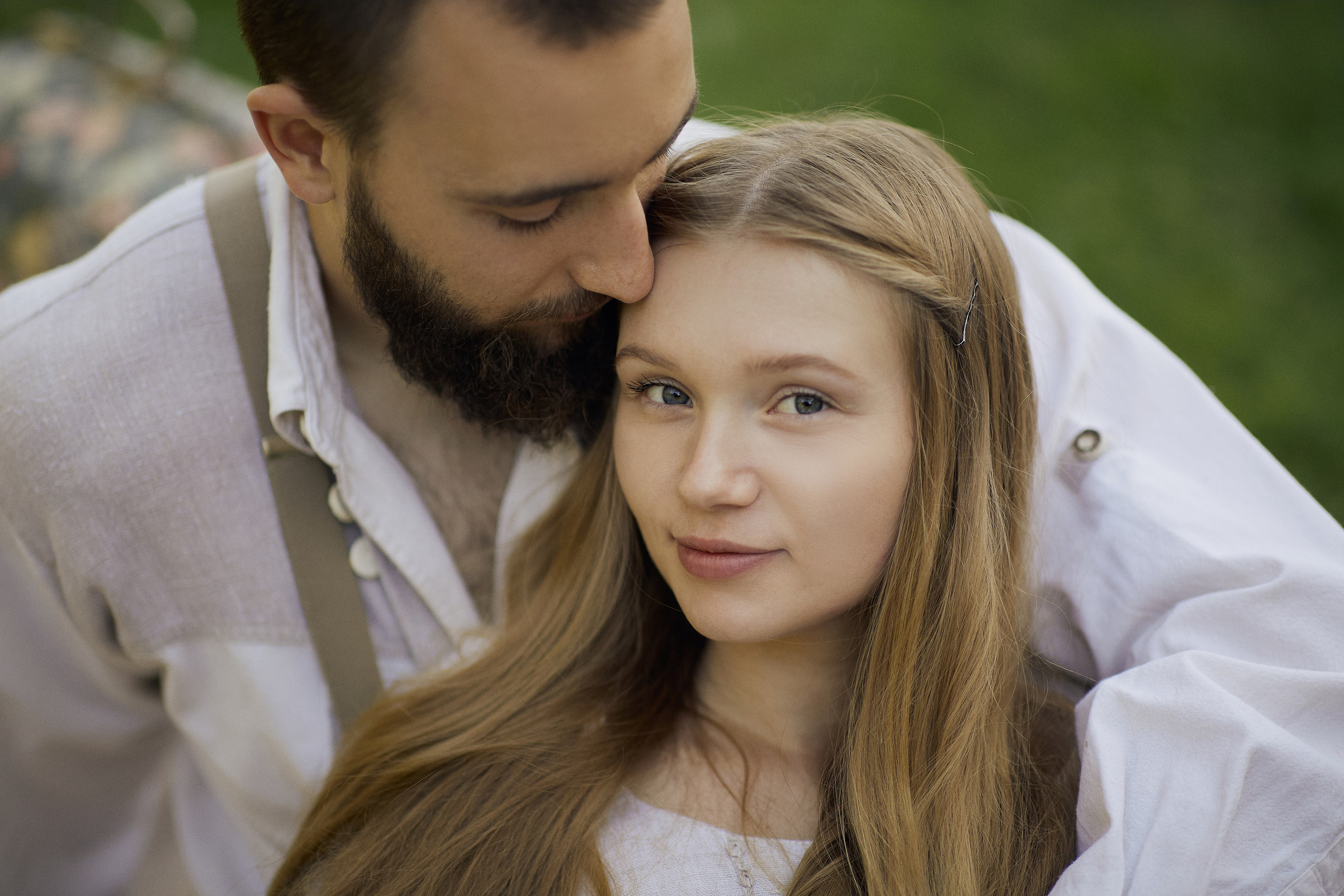 Алексей и Светлана в приусадебном парке. Фотограф в Твери Helga J. Fox