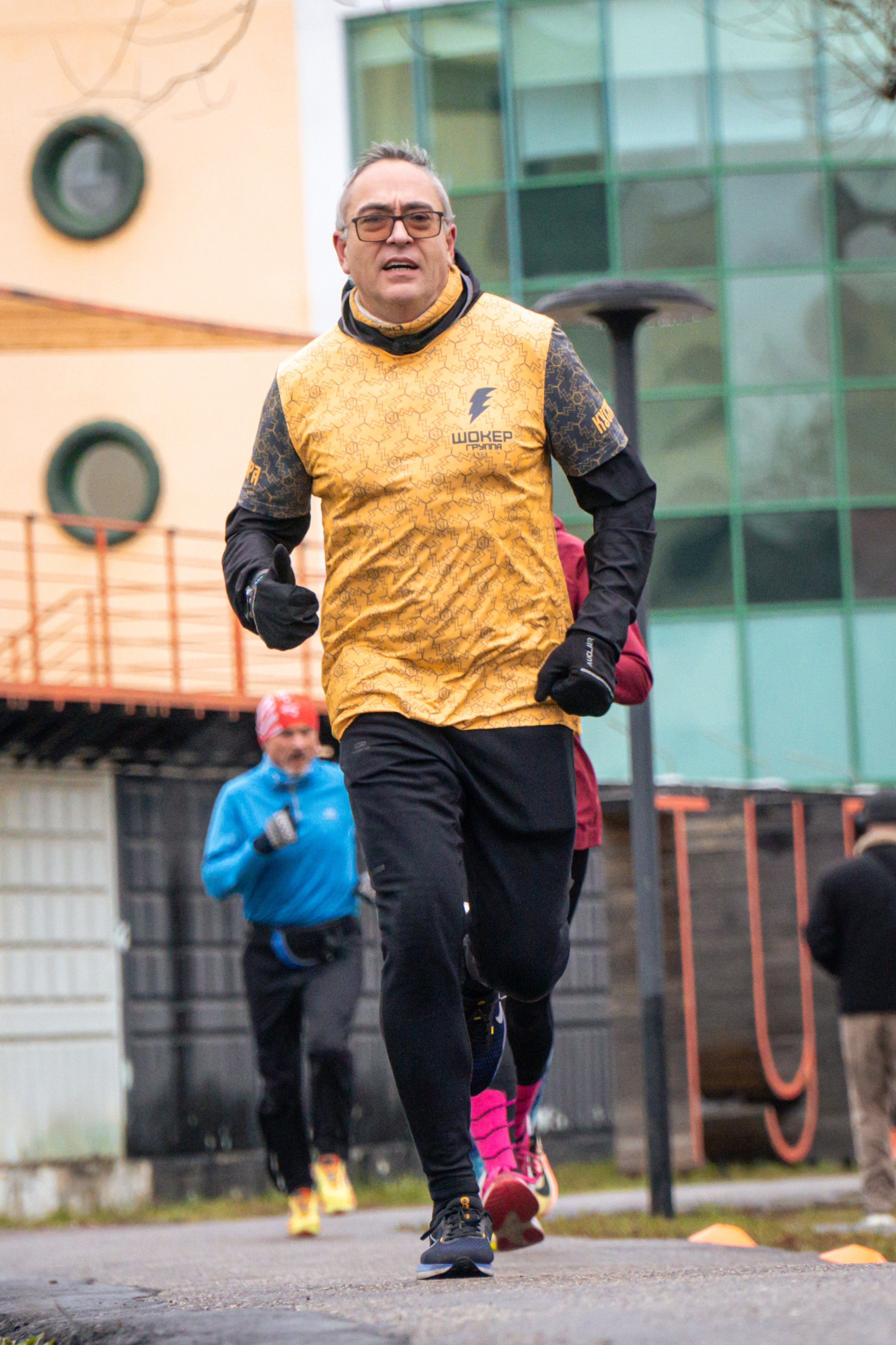 5 вёрст Реутов 16.11.2024. Роман Капилюшов. Бег. Фото. Видео. г. Люберцы