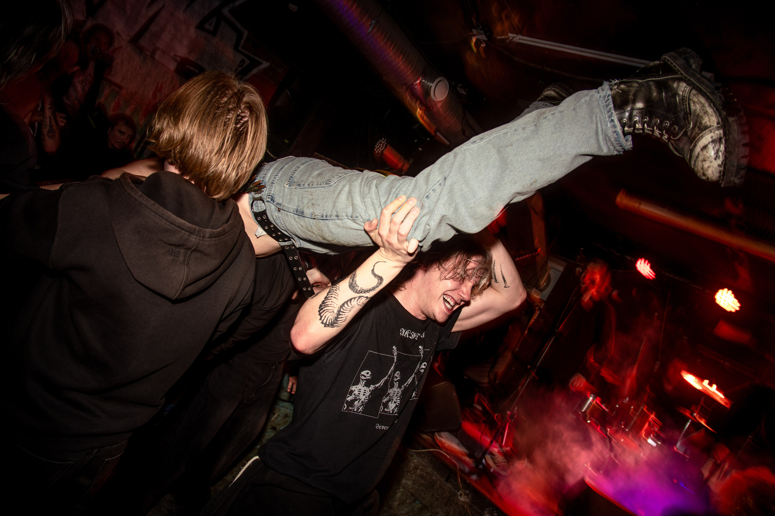 Octavia Daylight & Ютани & Летние войны & сплошь 14.11.2025. Репортажный фотограф в Москве Legiodot