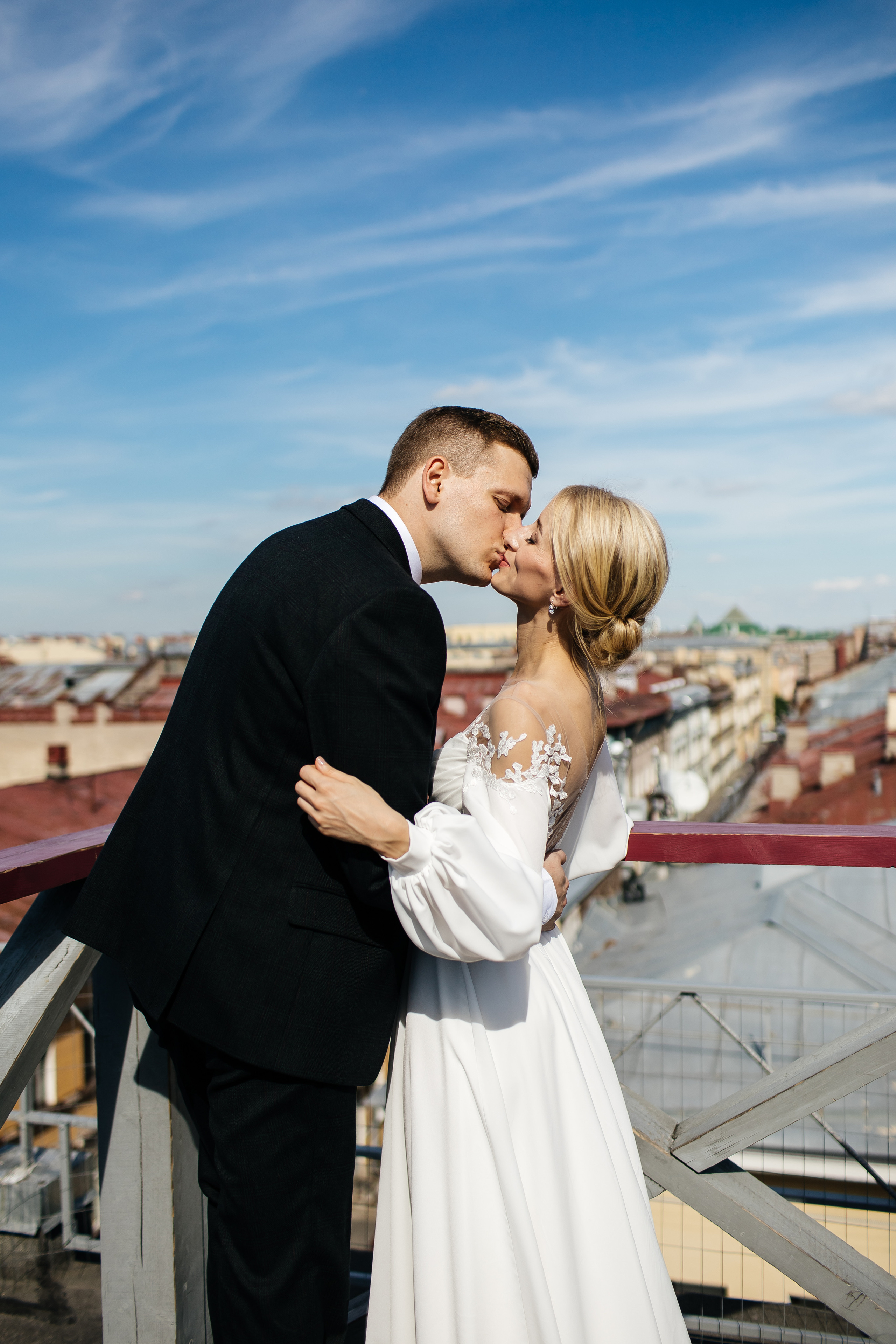 Свадебная фотосессия на террасе кафе Санкт-Петербург