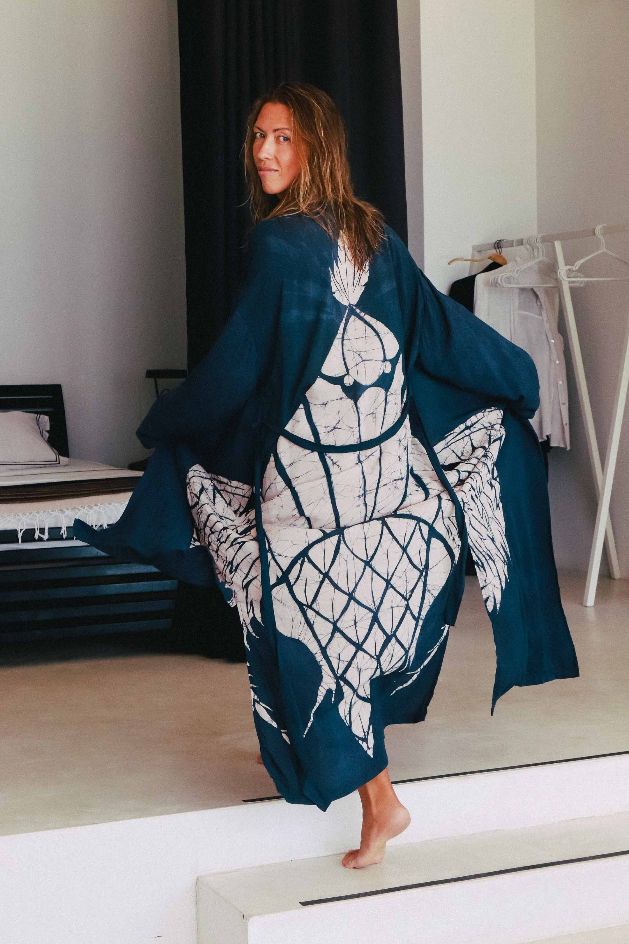 Коллекция спортивной одежды и купальников. Фотограф на Шри-Ланке