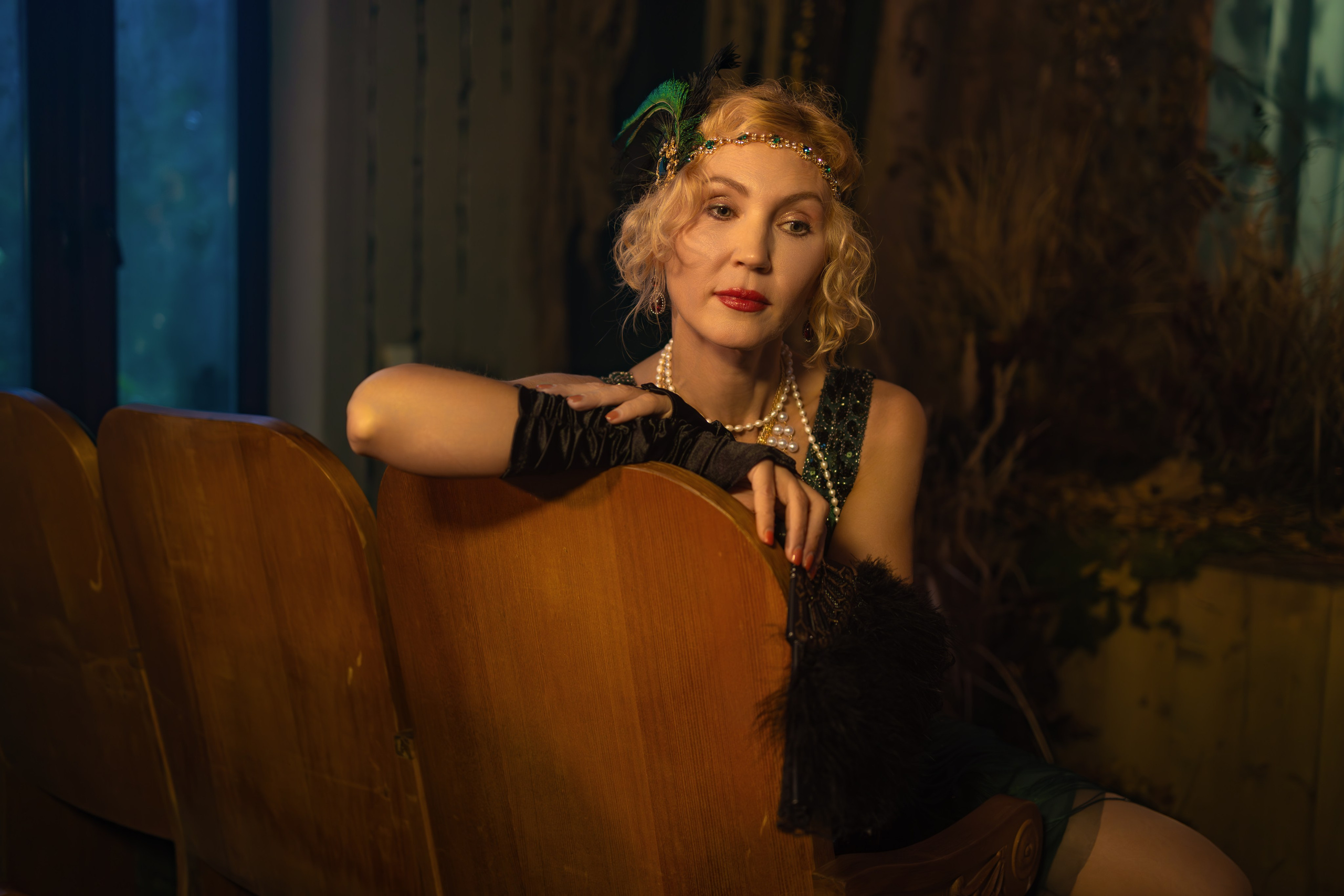 Оксана. Заброшенный театр. Репортажный, семейный и студийный фотограф в Москве Демин Алексей