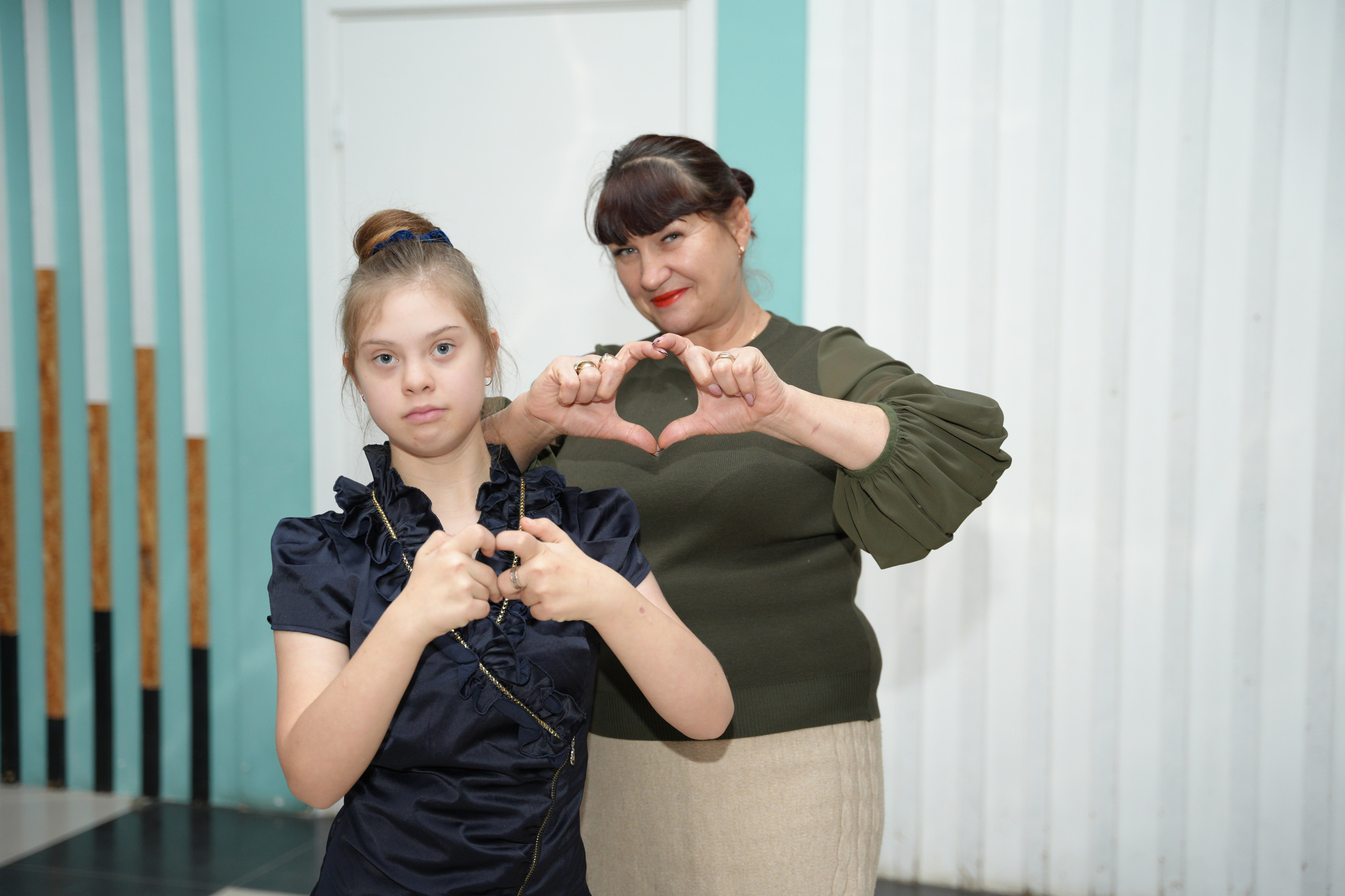 Социально —благотворительная акция «Ты в этом мире не один», посвященная Международному дню инвалидов. ВЫПУСКНЫЕ АЛЬБОМЫ, Школьный фотограф, семейный и свадебный в Саратове и области Ольга Плаксина