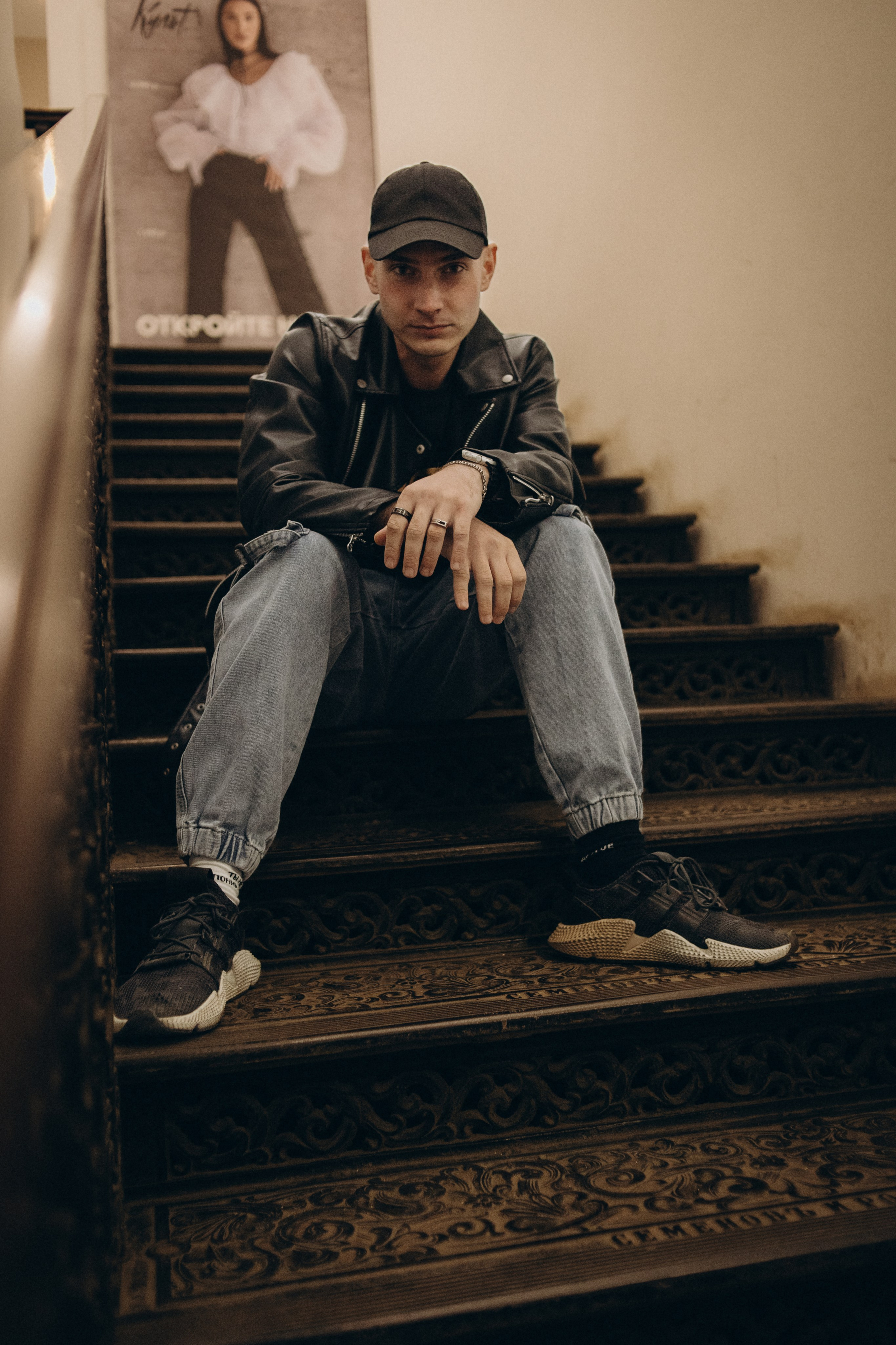 Евгений. Ночь и неон. Фотограф Регина Крикунова г. Красноярск