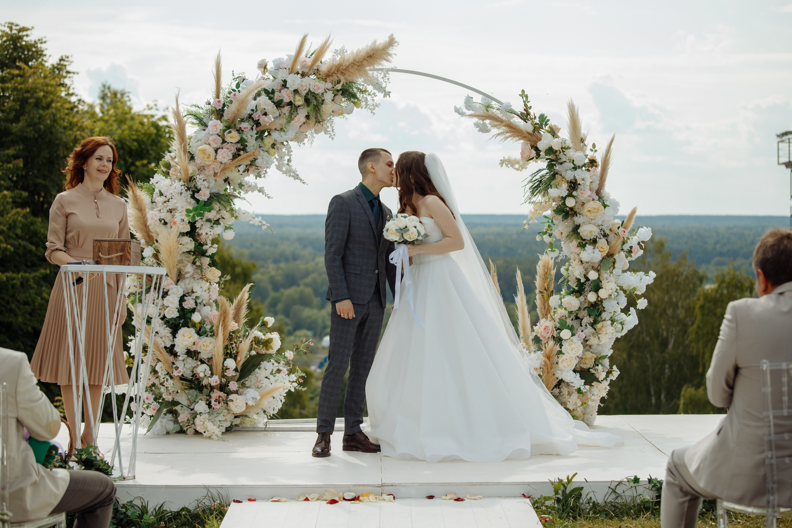 Кристина и Артём. Свадебный фотограф в Ярославле Анастасия Архипова