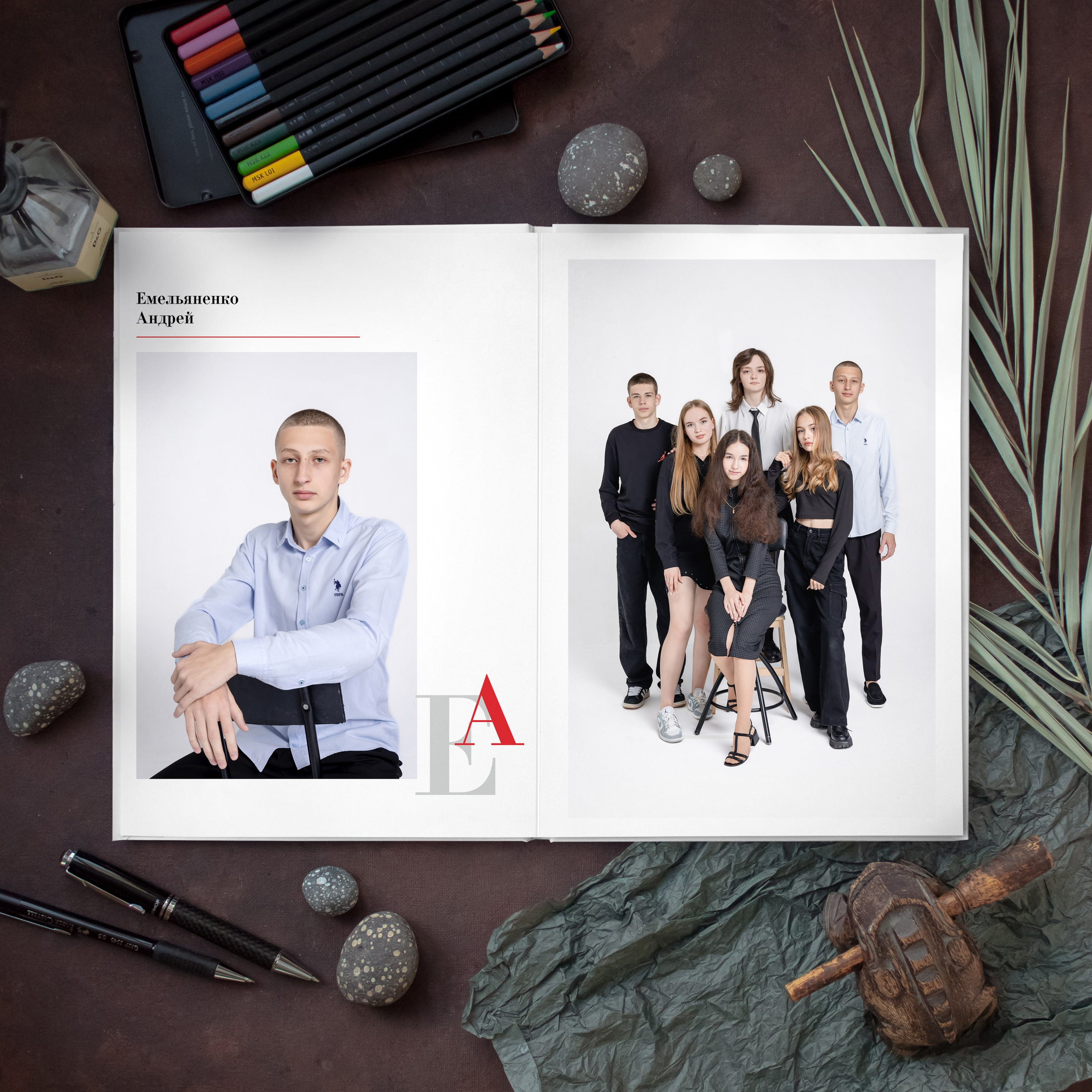 Красный. Дизайнер fotokniga_ast