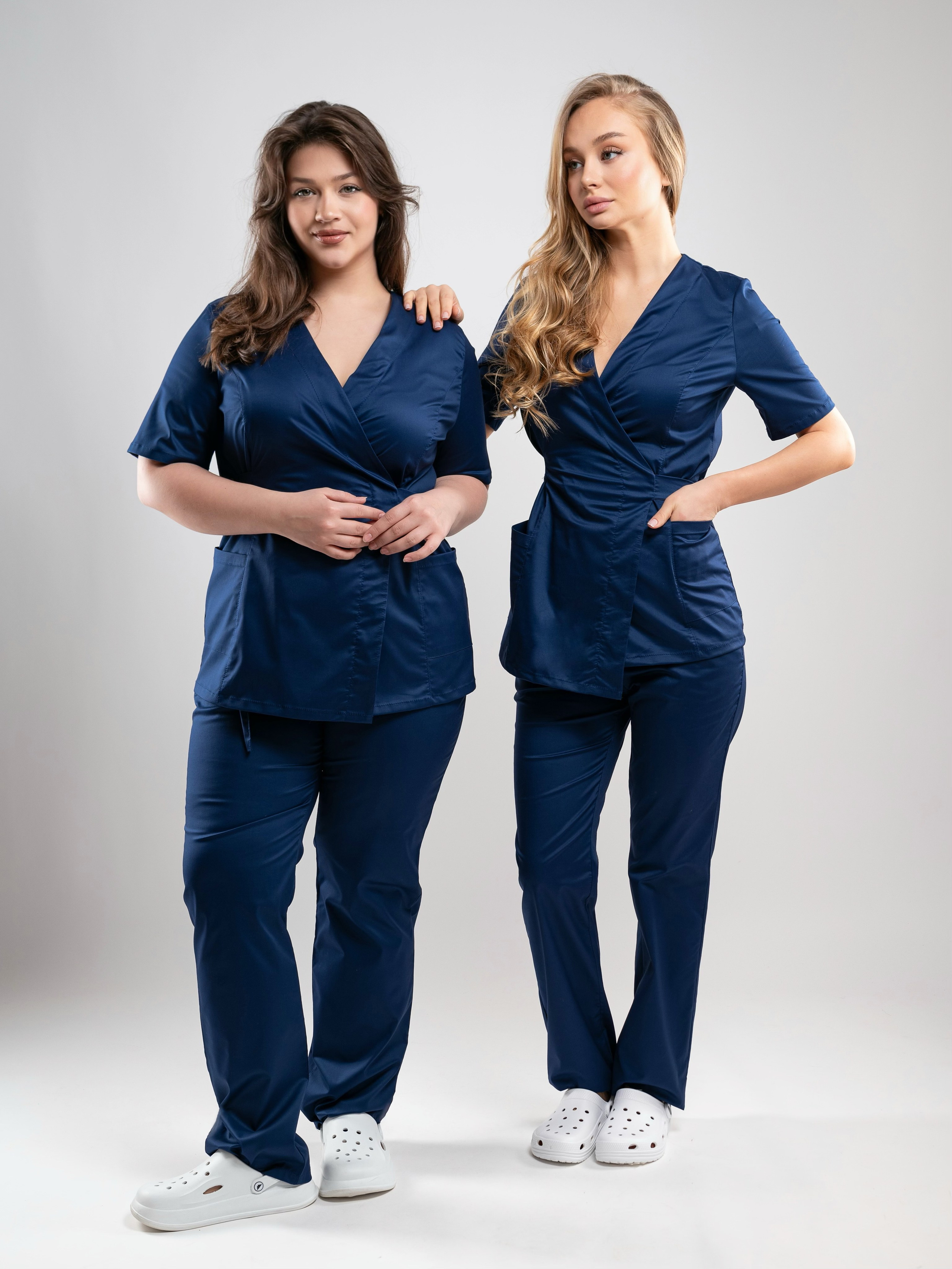 Медицинские костюмы. Предметный фотограф, фото для маркетплейсов Пятигорск, КМВ