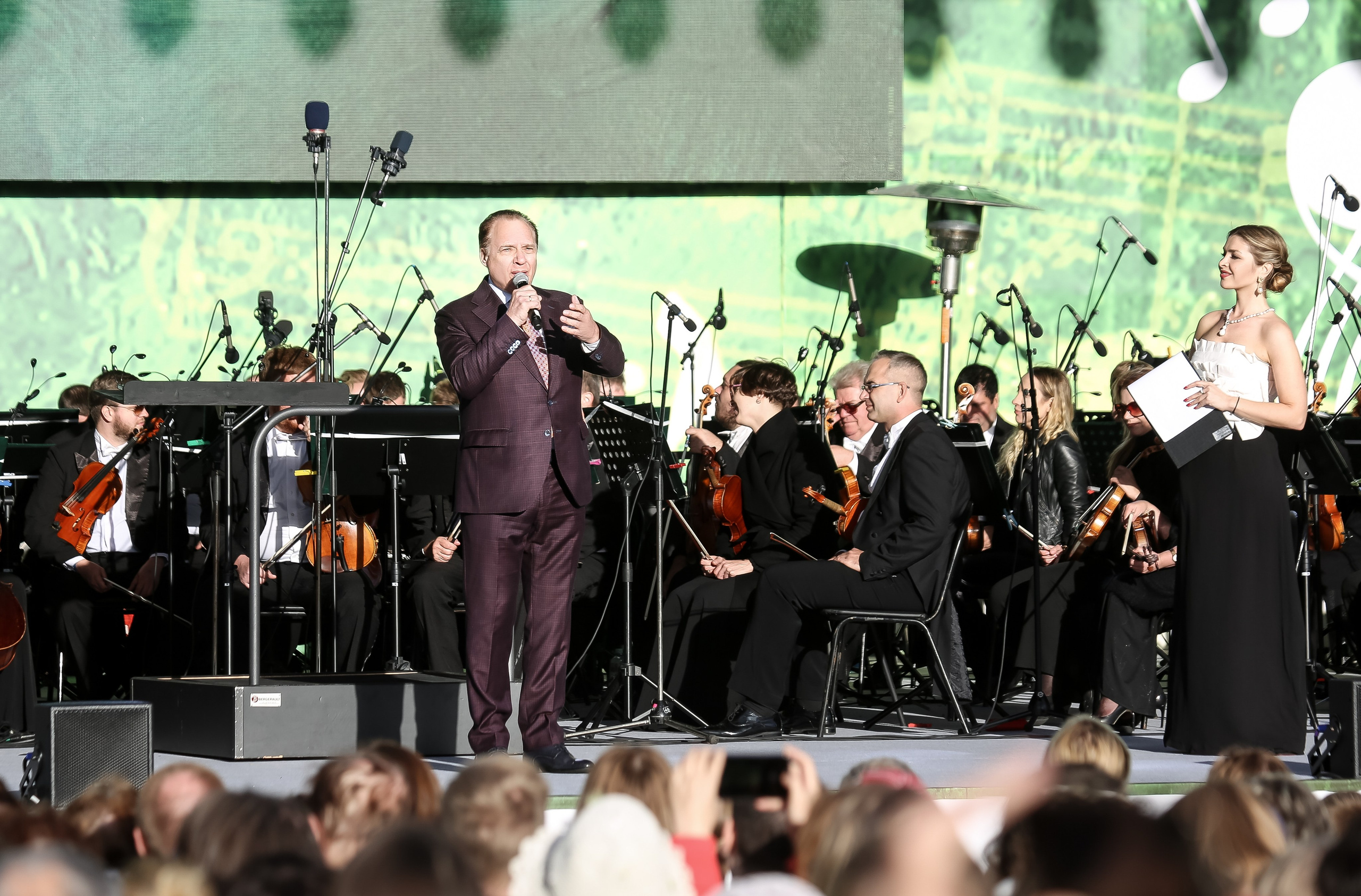 «Под небом голубым…»: второй фестивальный вечер в Новом Иерусалиме. Дарья Письменюк / Darya Leitstern — фотограф, музыкант, журналист, путешественник