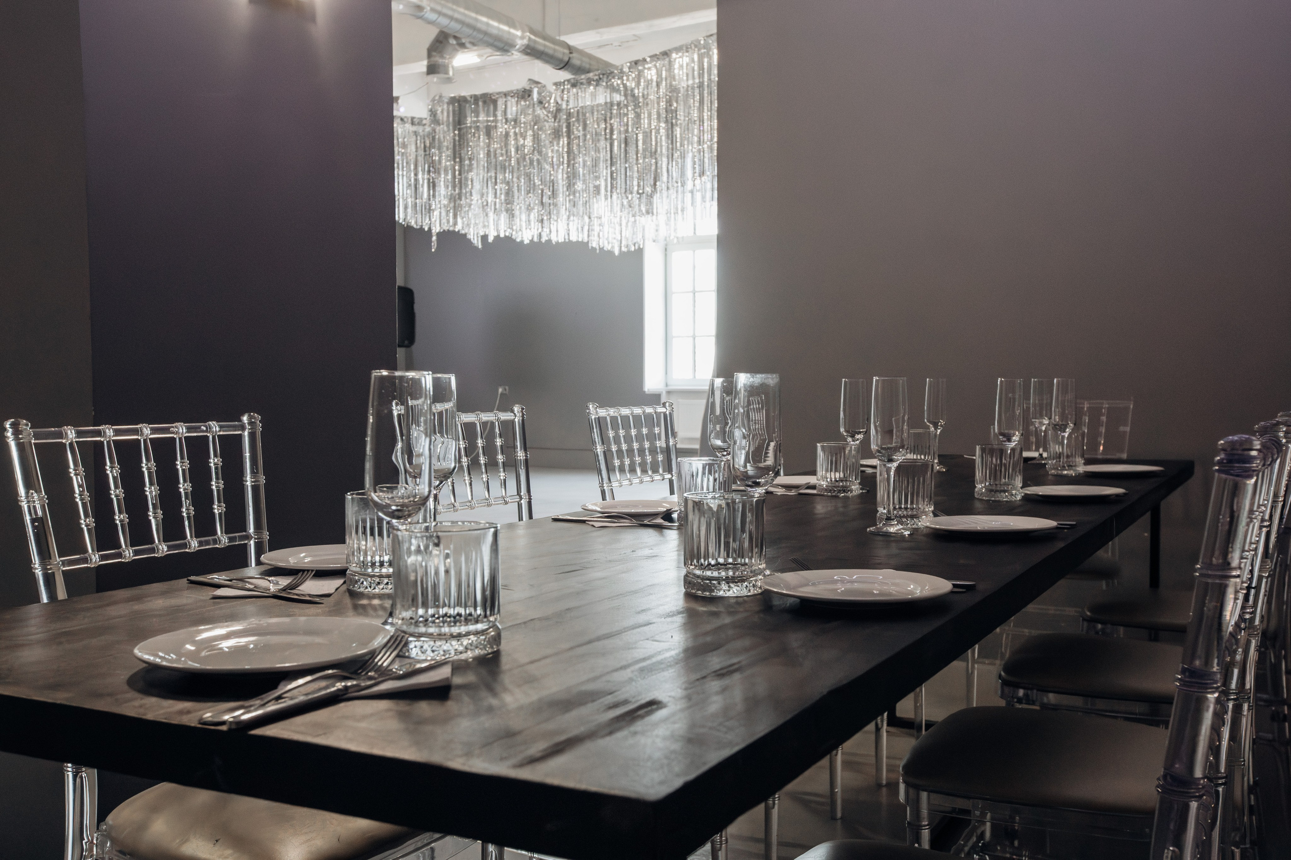 Mr. Grey (лето). Аренда лофта в СПб для мероприятий