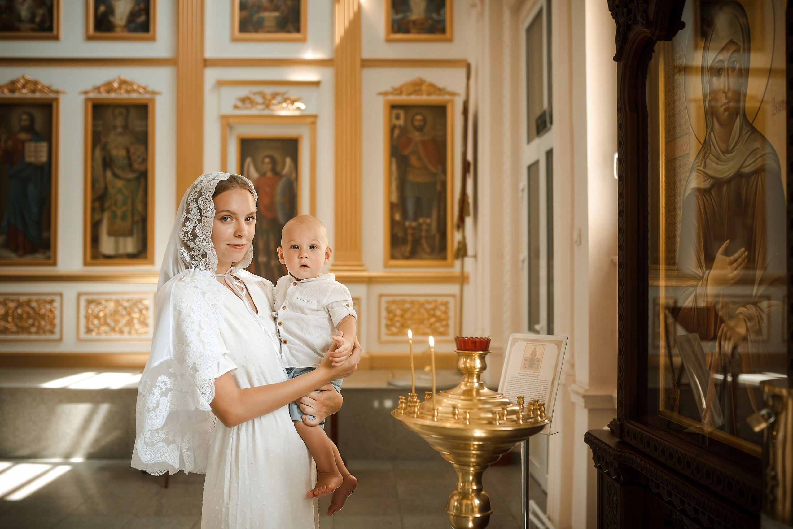 Крещение Дмитрияв Храме Иоанна Крондштатского. Семейный фотограф в Ростове-на-Дону Татьяна Литвинова