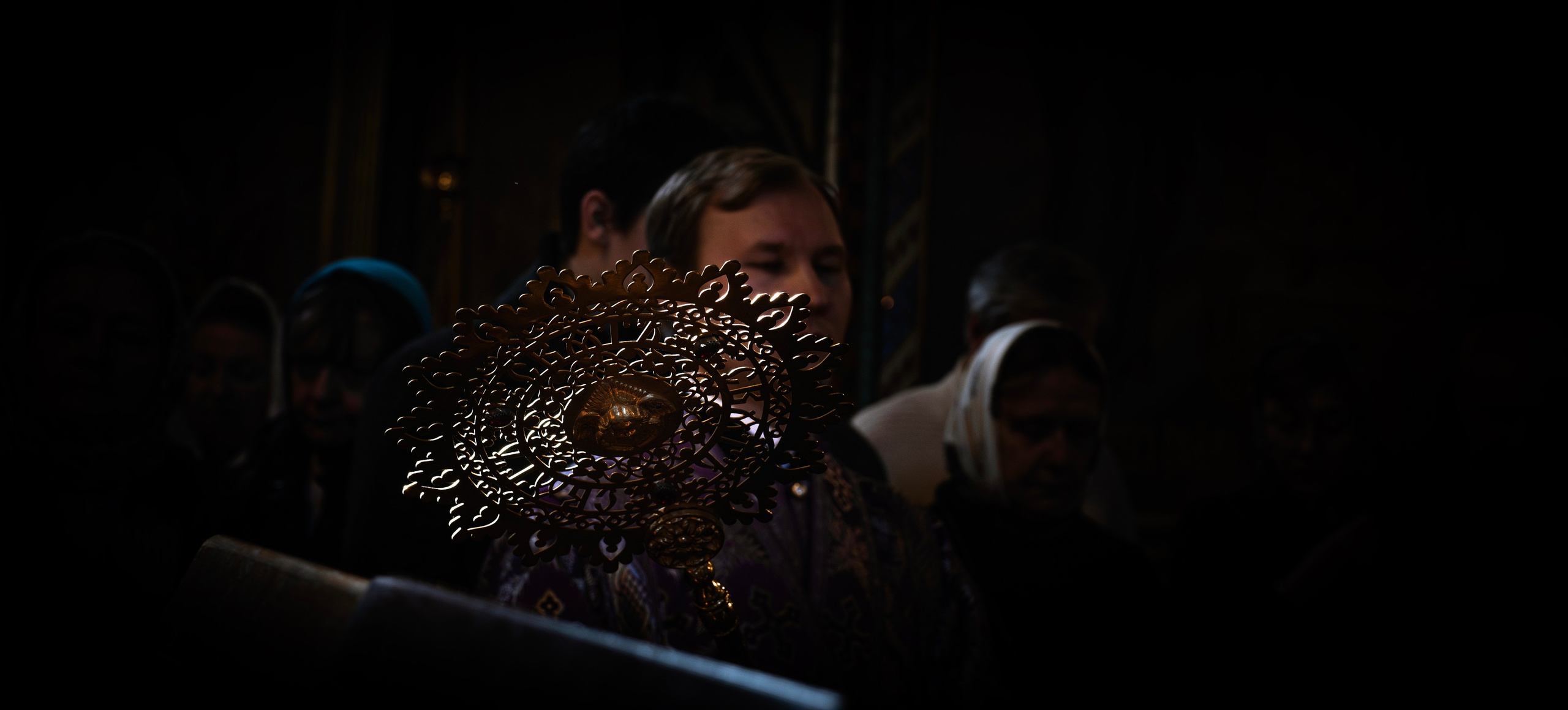 БОГОСЛУЖЕНИЯ. Фотограф Елена Лунева